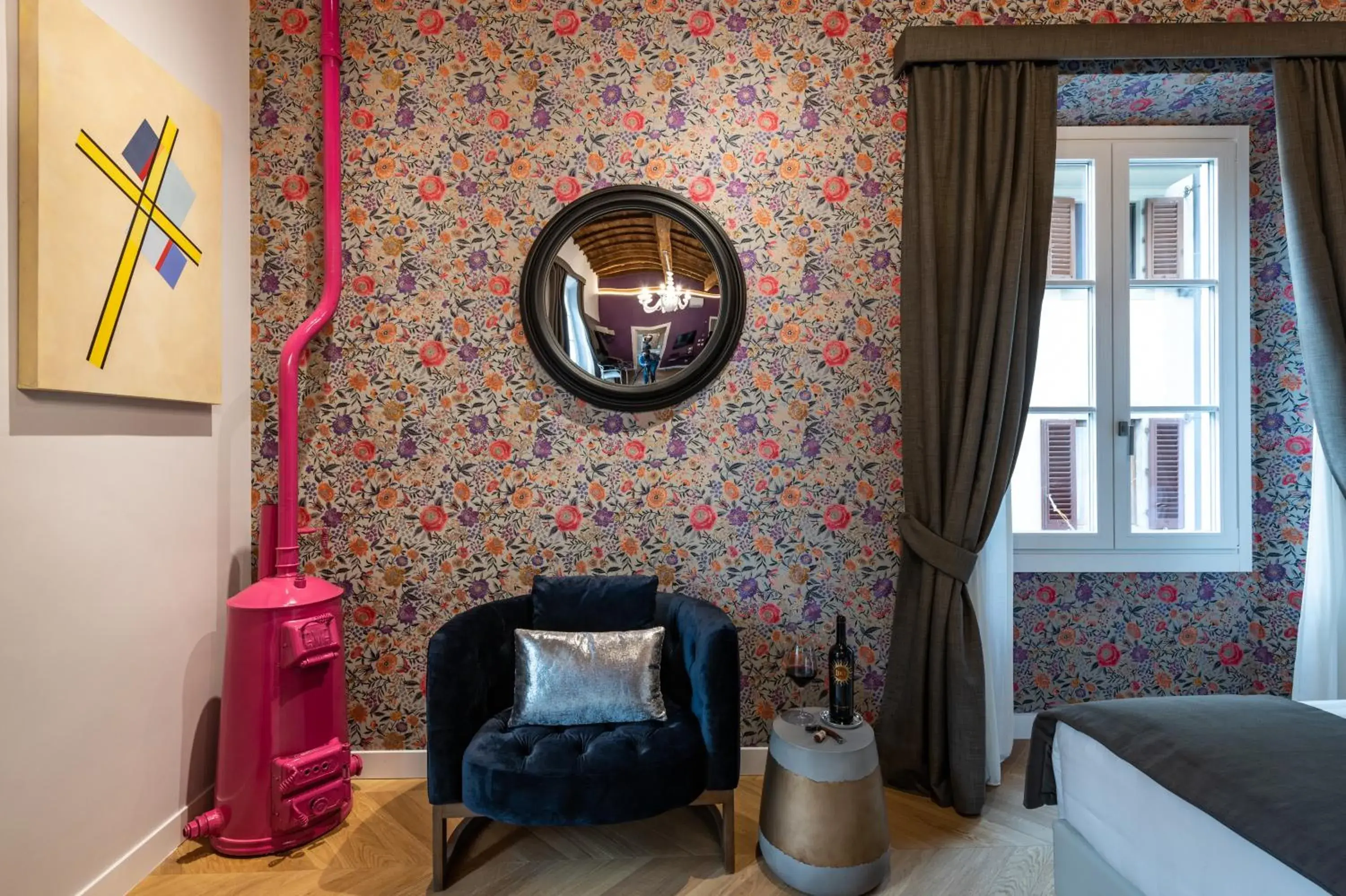 Seating area in Kairos by Florence Art Apartments Seating area in Kairos by Florence Art Apartments