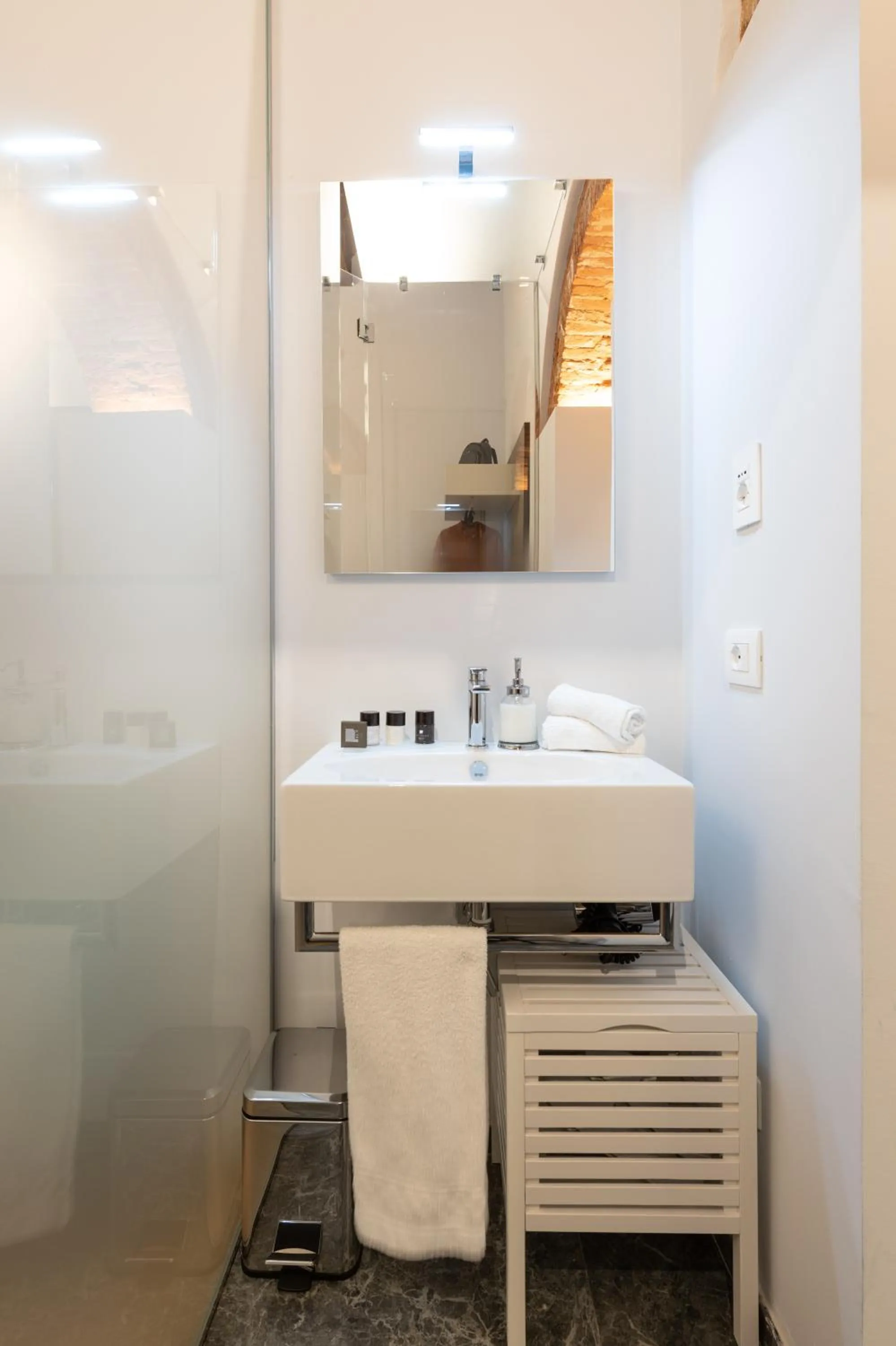 Bathroom in Kairos by Florence Art Apartments