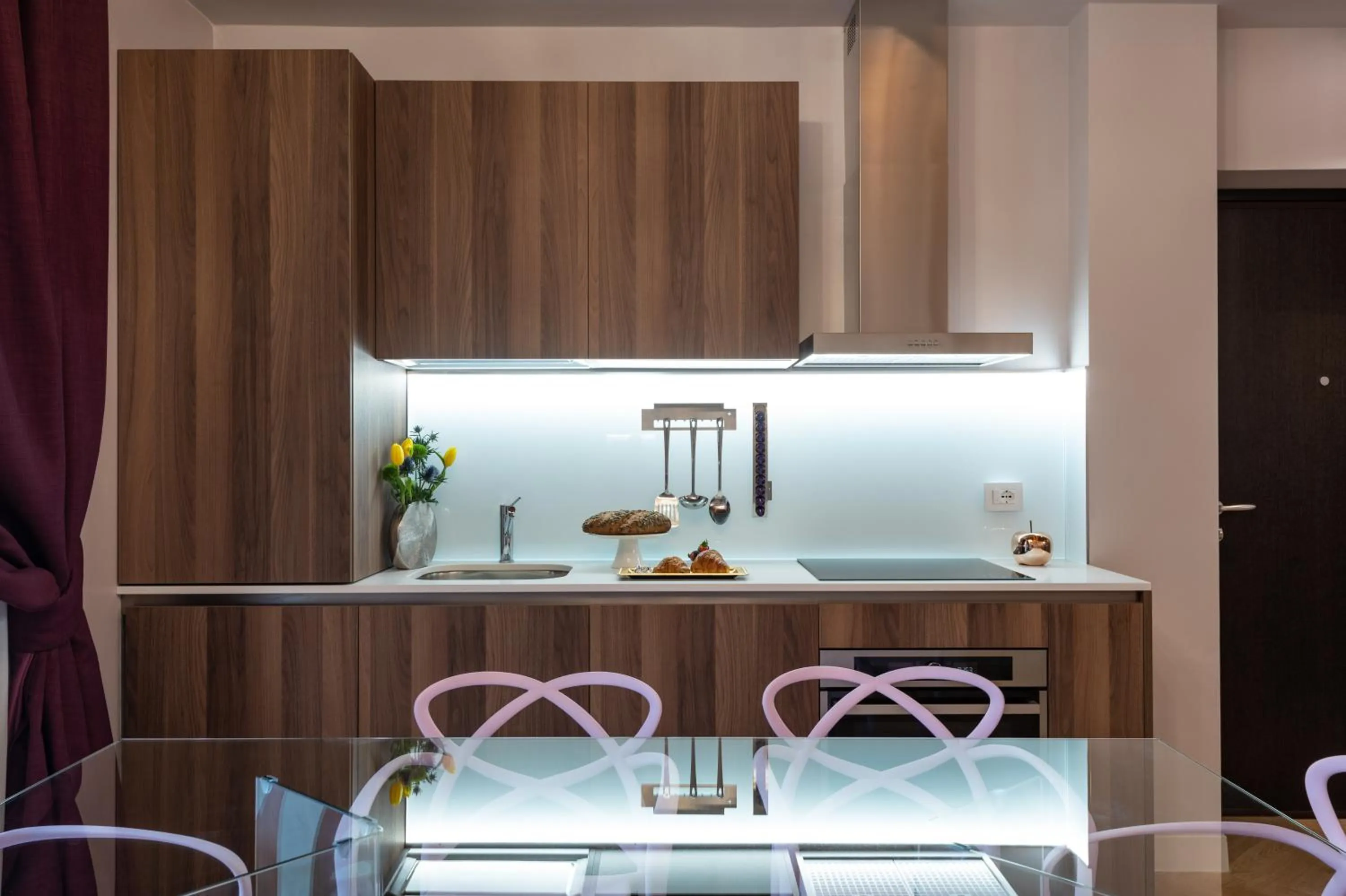 Kitchen or kitchenette in Kairos by Florence Art Apartments