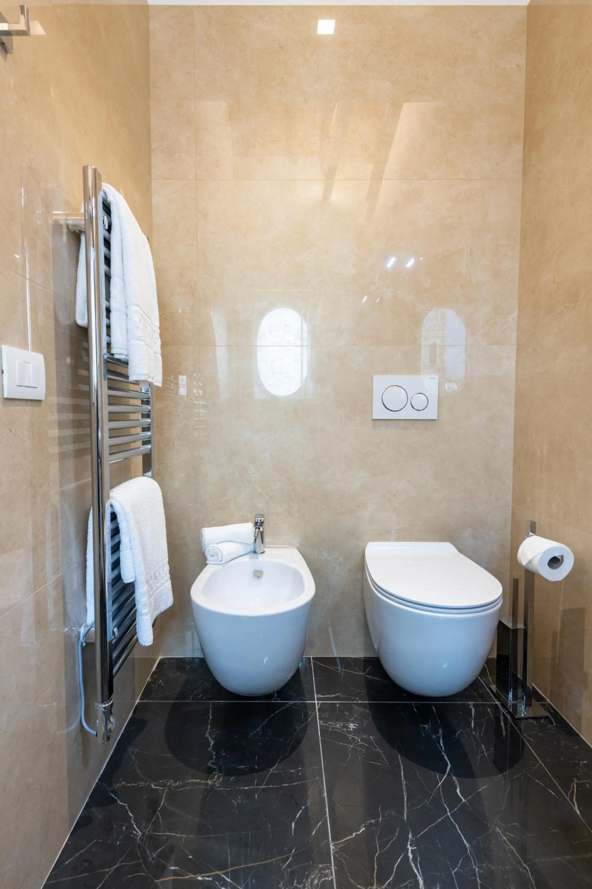 Bathroom in Kairos by Florence Art Apartments