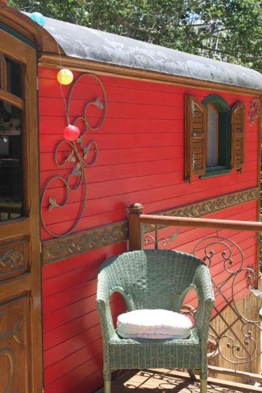 La roulotte "Les Saintes"