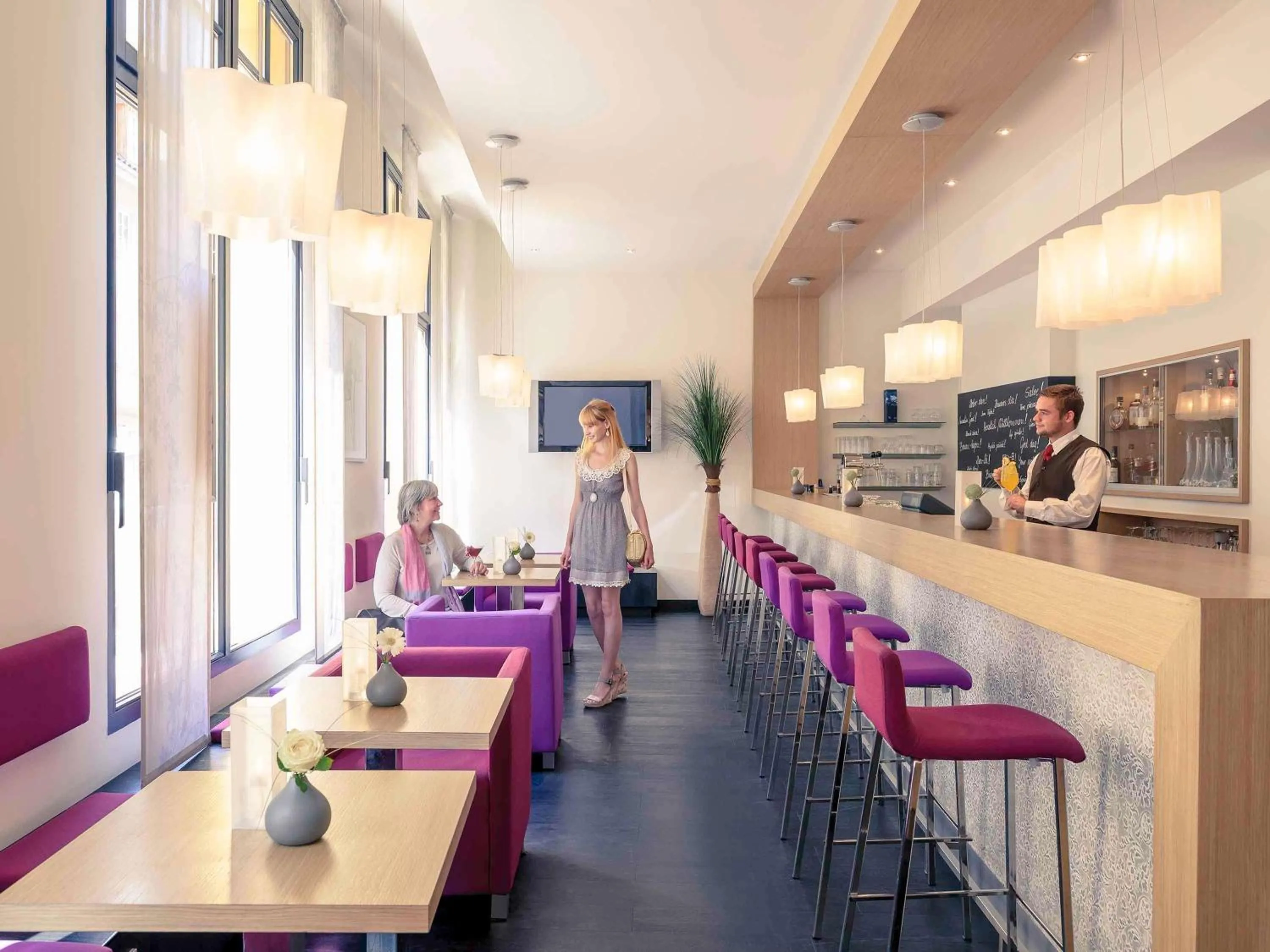 Lounge or bar in Mercure Hotel Erfurt Altstadt