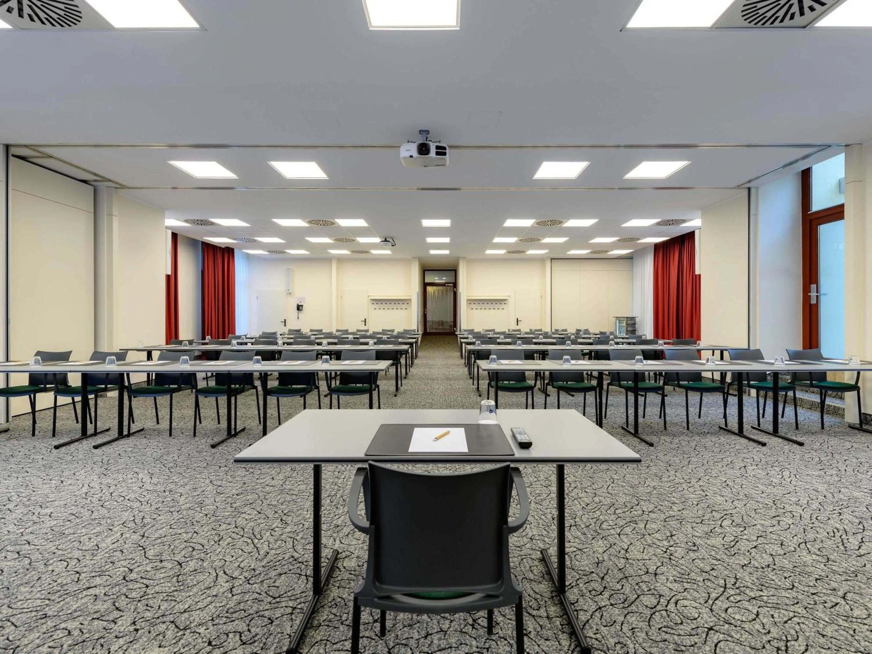 Meeting/conference room in Mercure Hotel Erfurt Altstadt