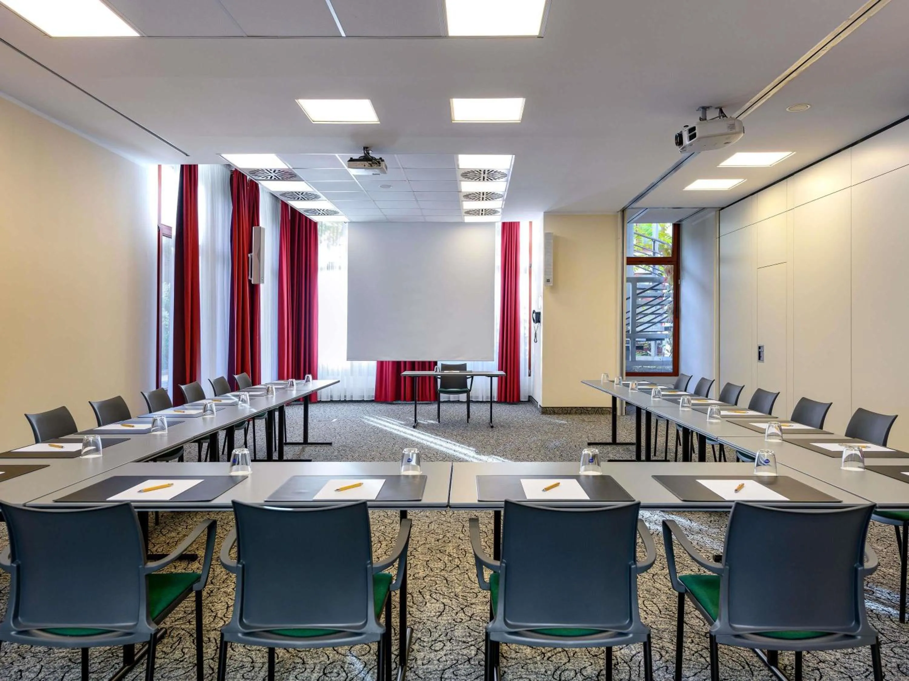 Meeting/conference room in Mercure Hotel Erfurt Altstadt