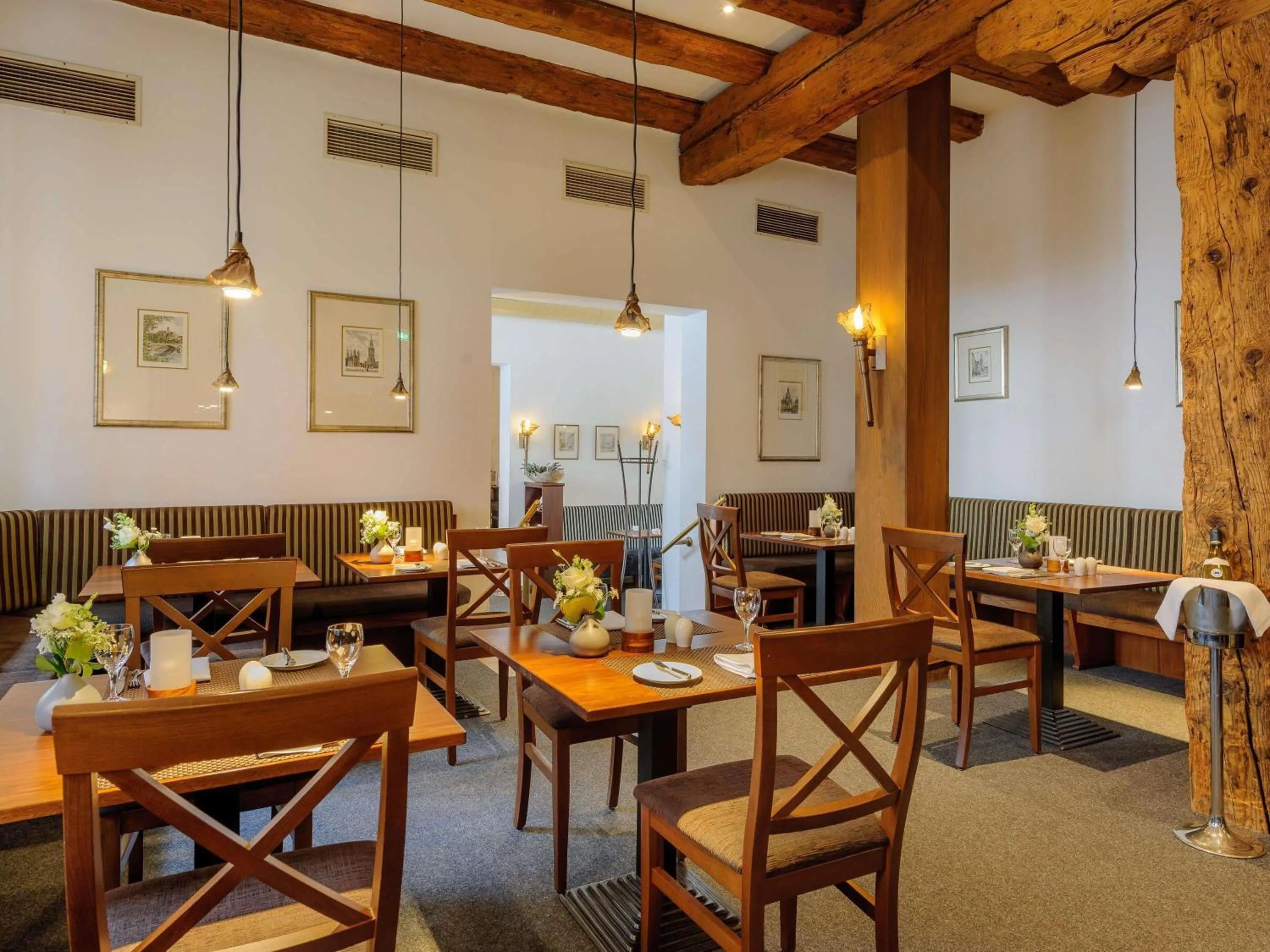 Restaurant/places to eat in Mercure Hotel Erfurt Altstadt