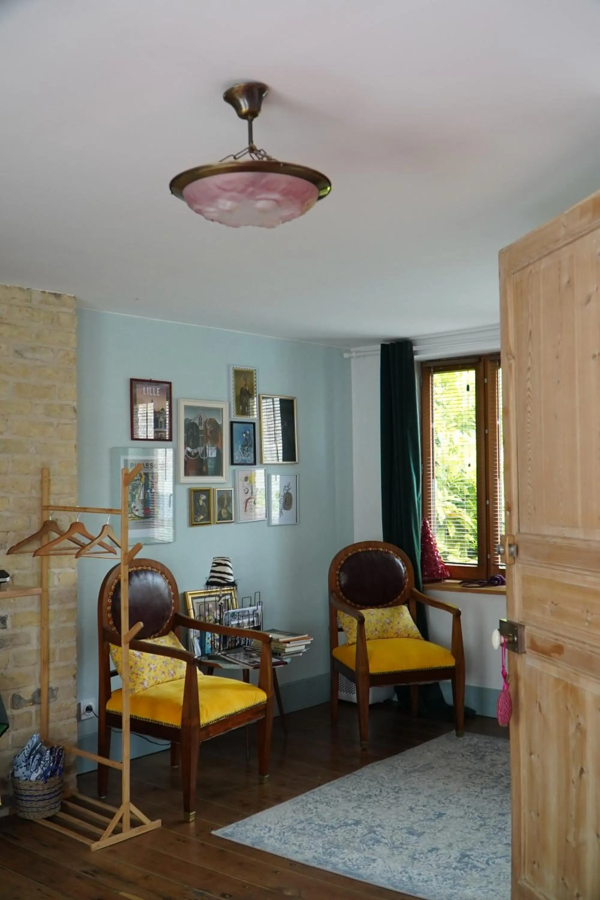 Living room in chambres d'hôtes Le Carillon