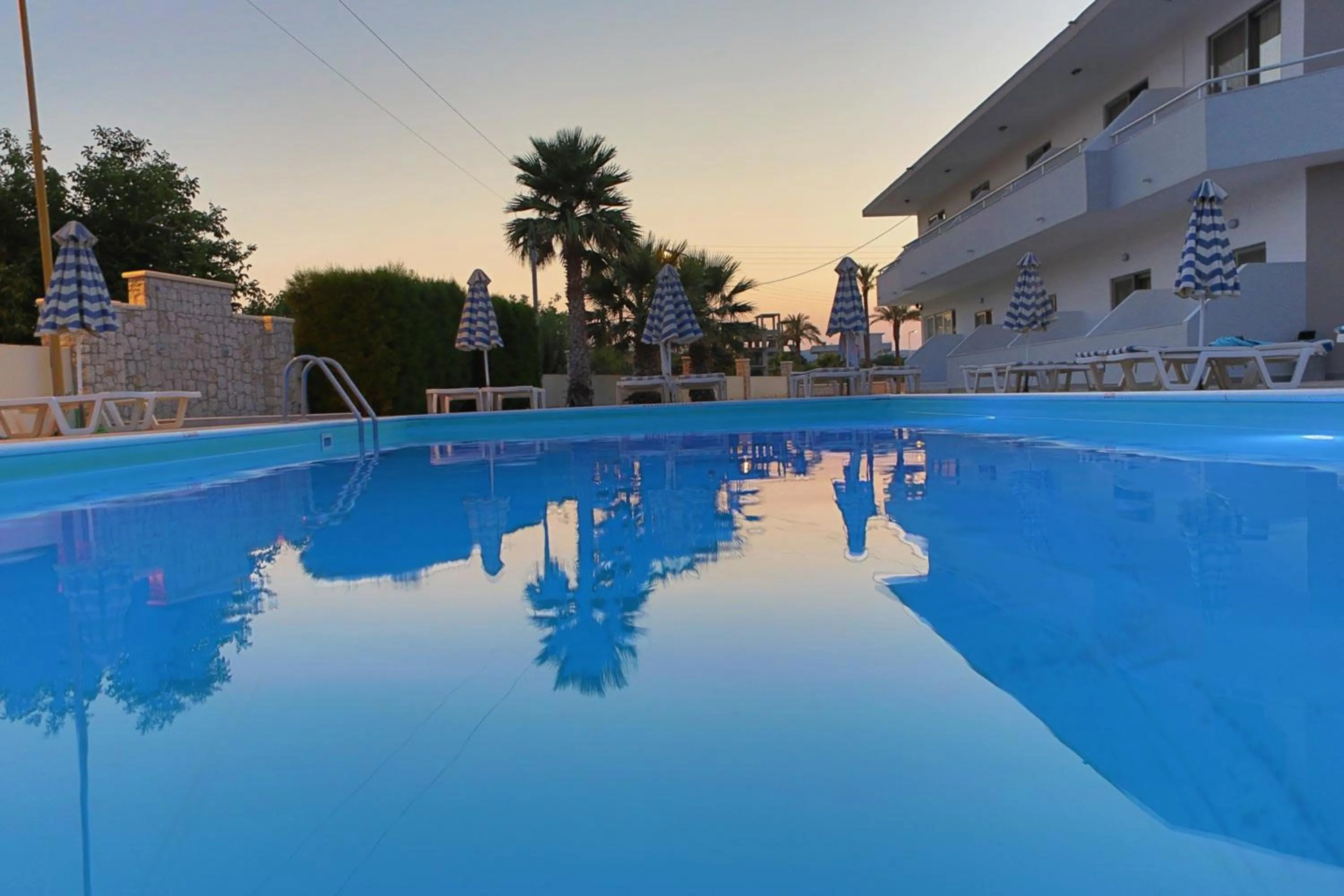 Swimming pool in Vergina Sun