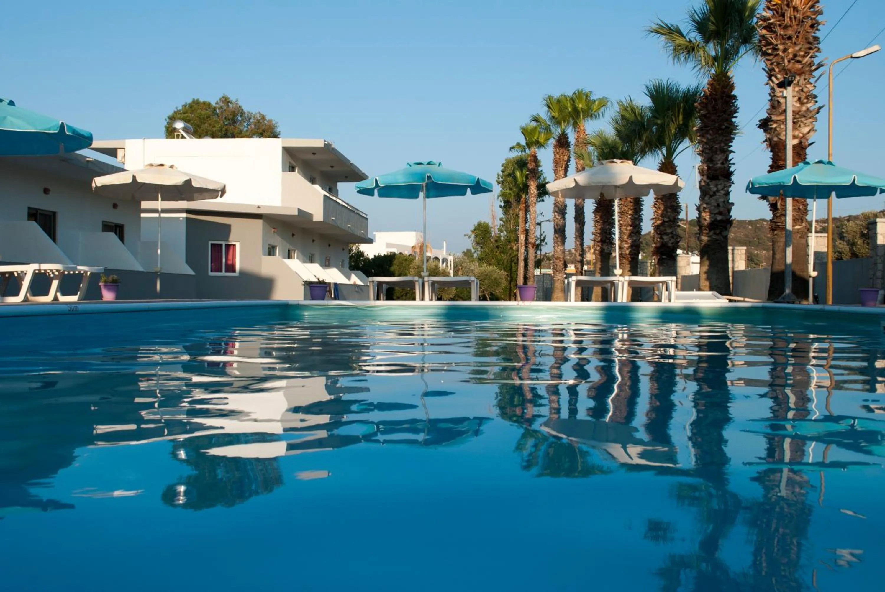 Swimming pool in Vergina Sun