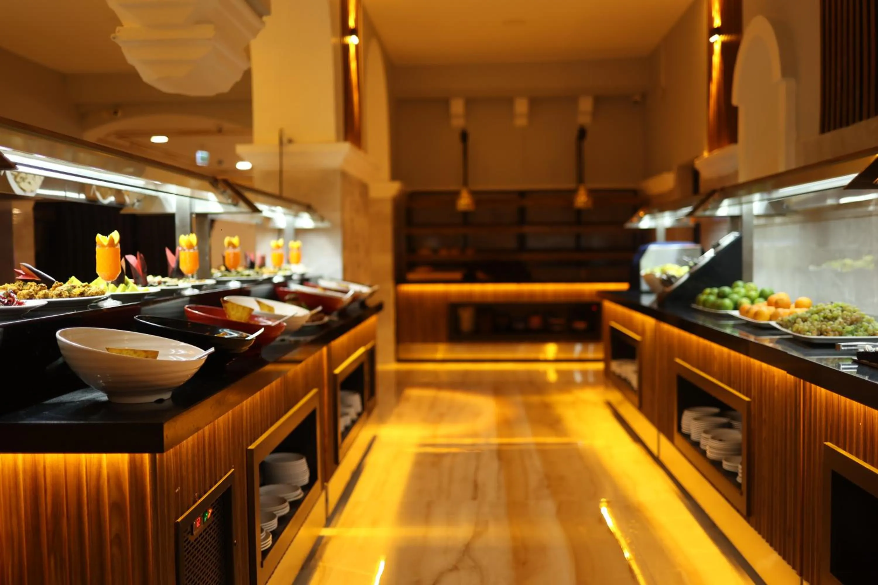 Restaurant/places to eat in Emin Koçak Termal & Spa - Convention Center