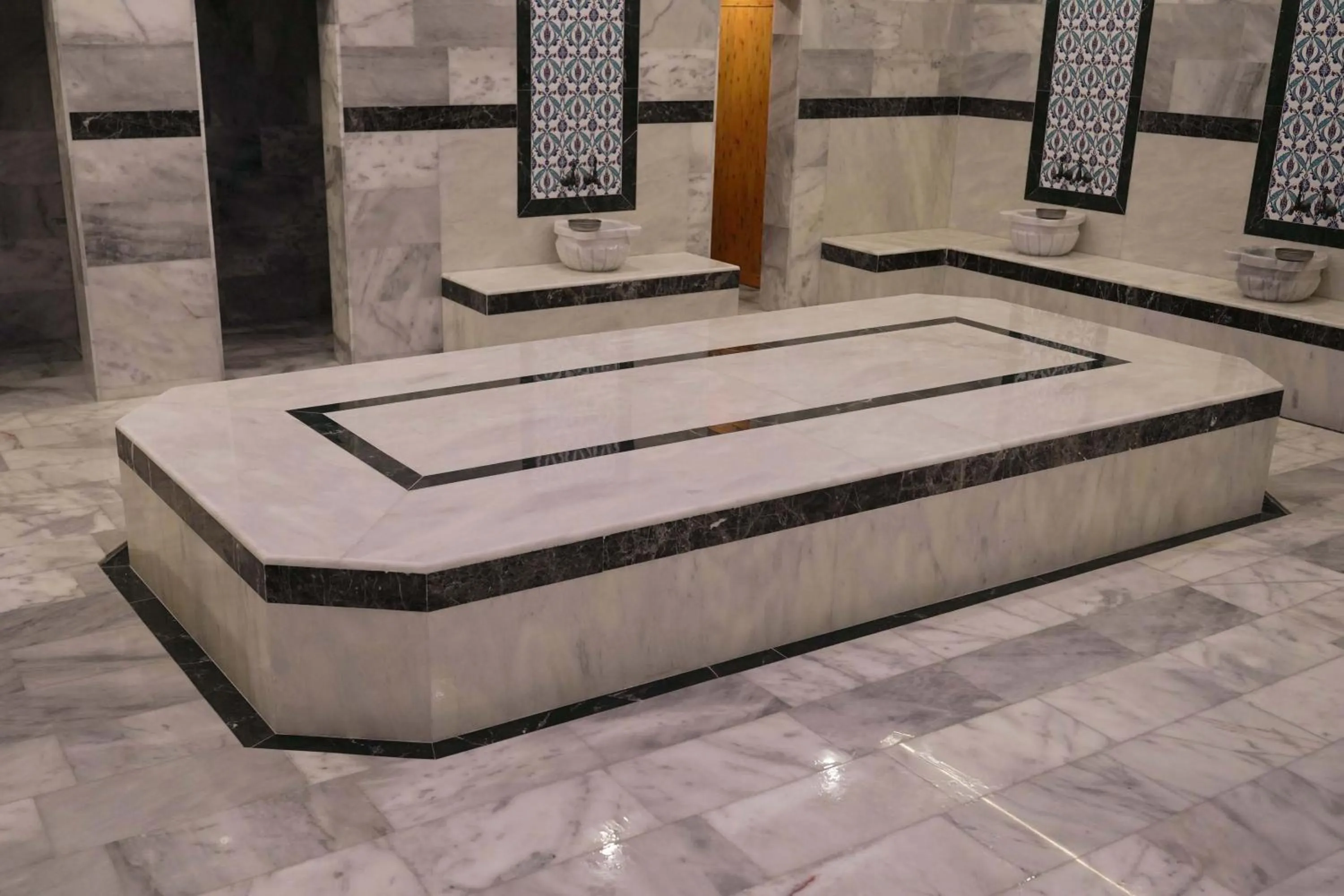 Public Bath in Emin Koçak Termal & Spa - Convention Center
