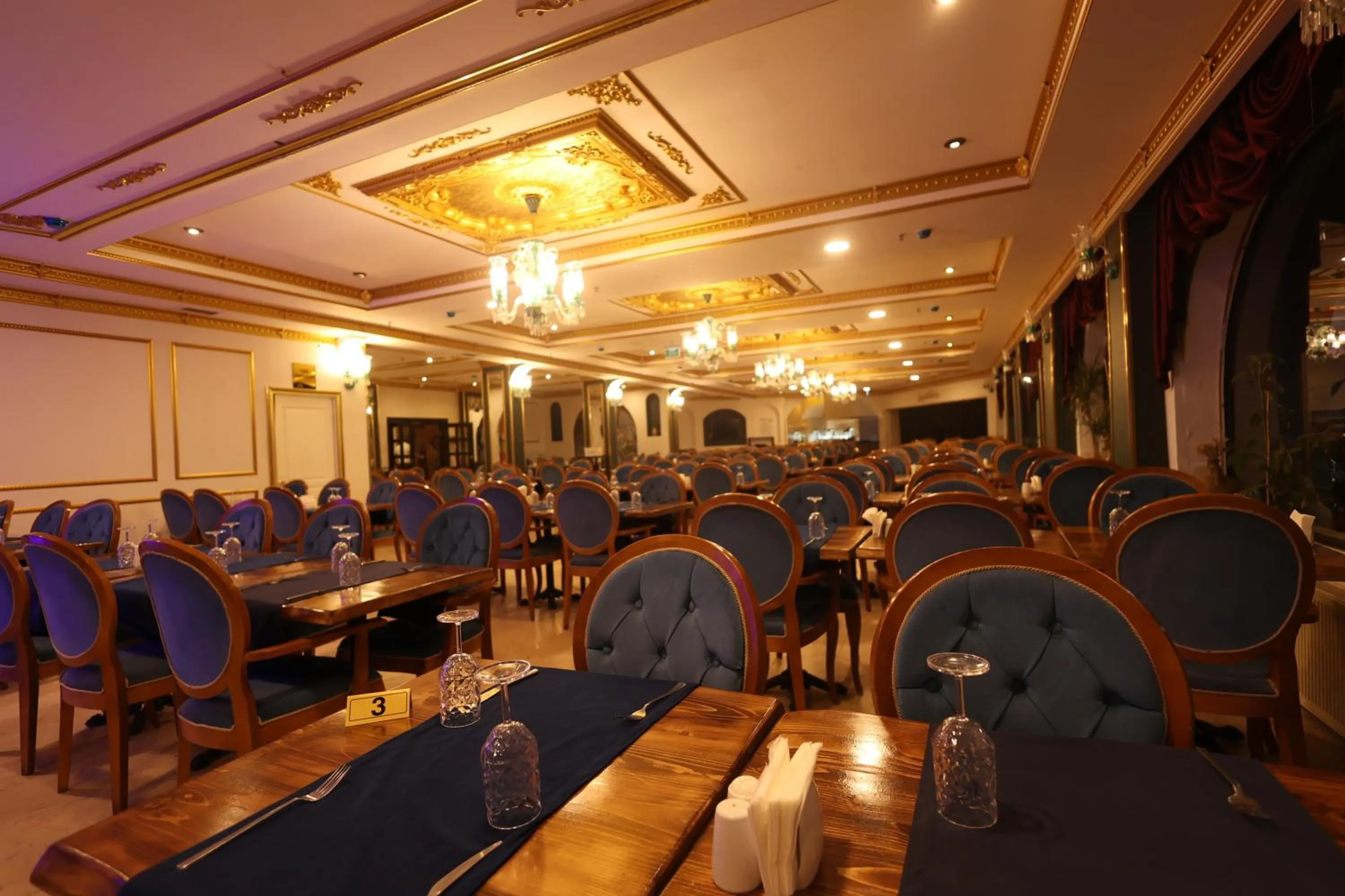Restaurant/places to eat in Emin Koçak Termal & Spa - Convention Center