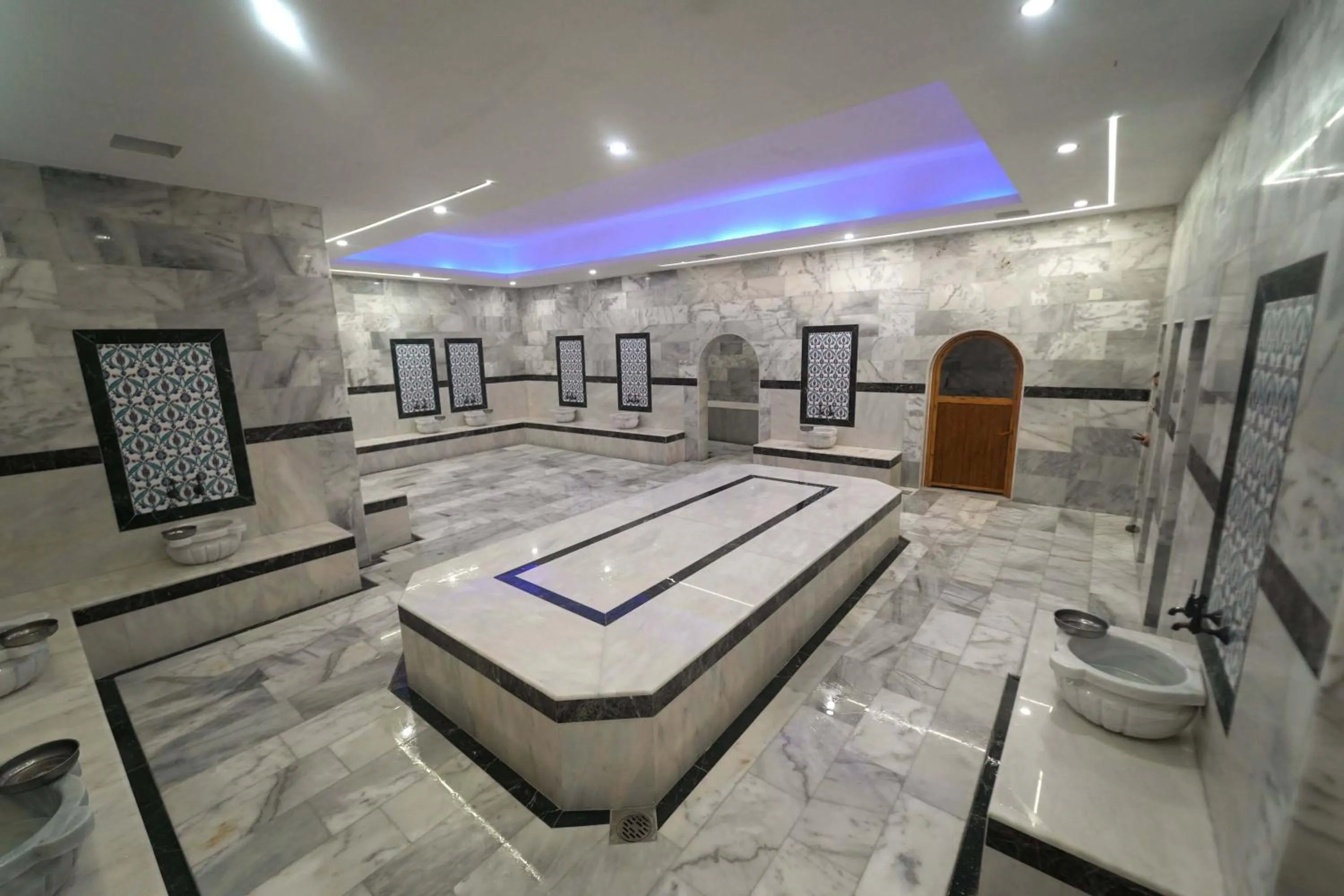 Public Bath in Emin Koçak Termal & Spa - Convention Center