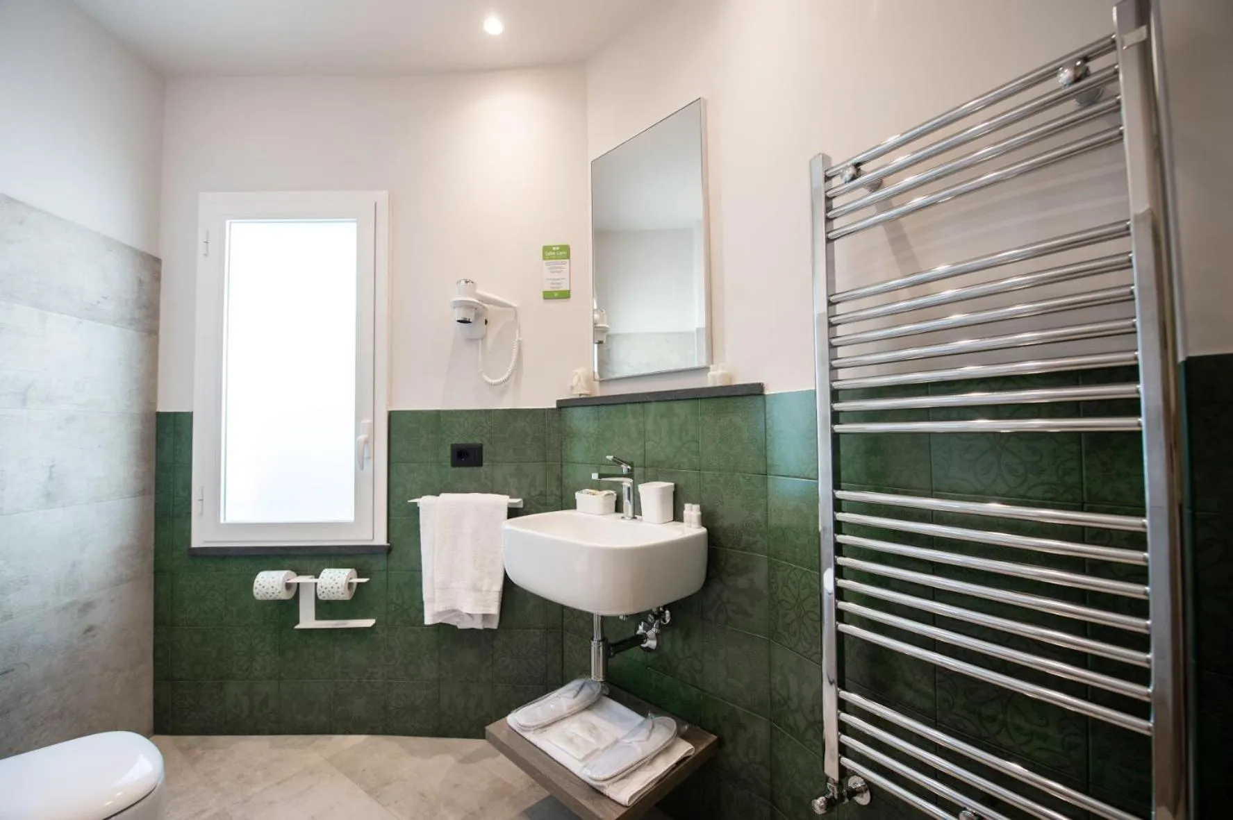 Bathroom in Grand Hotel Faraglioni