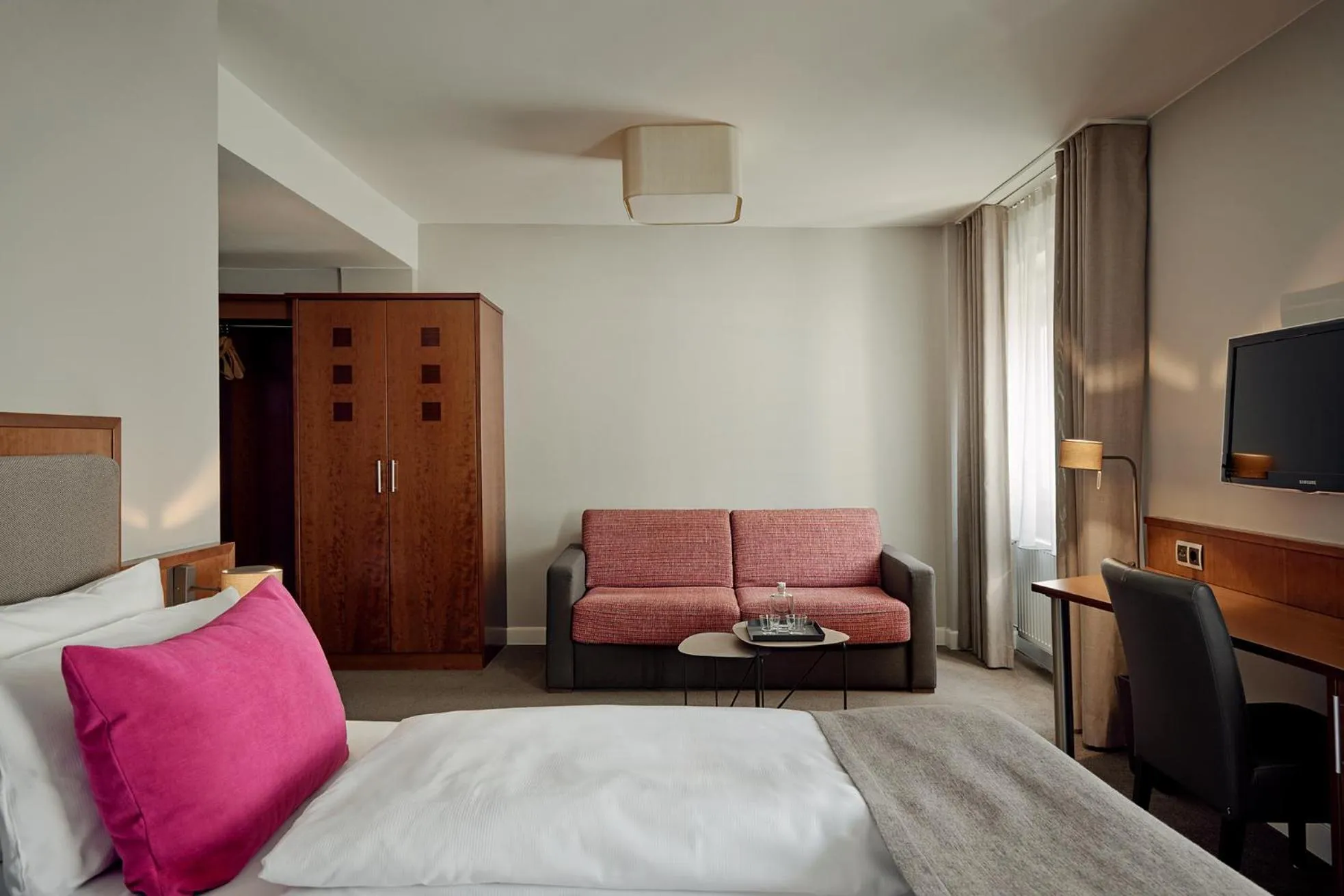 Bed in Hotel St. Annen