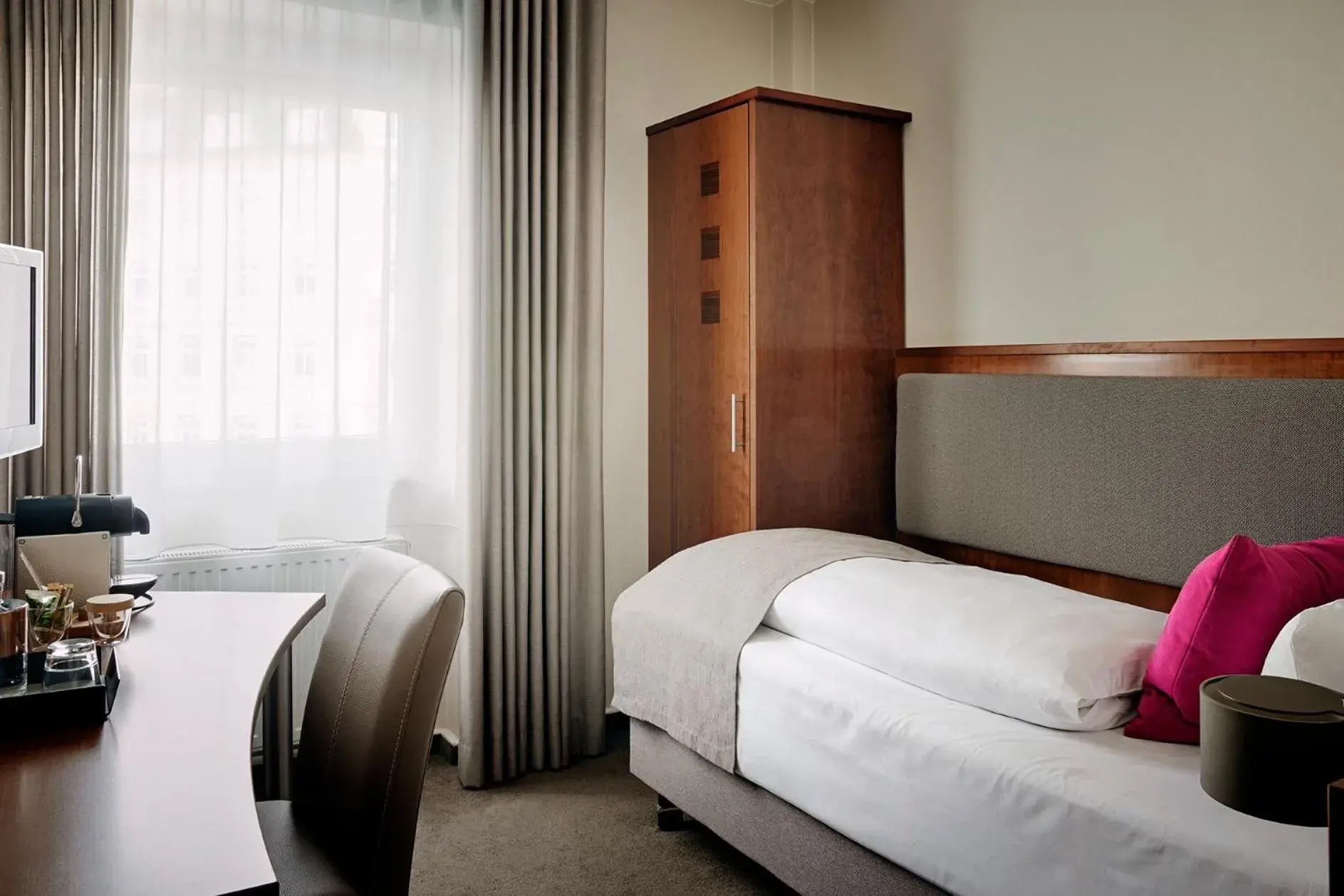 Single Room in Hotel St. Annen Single Room in Hotel St. Annen