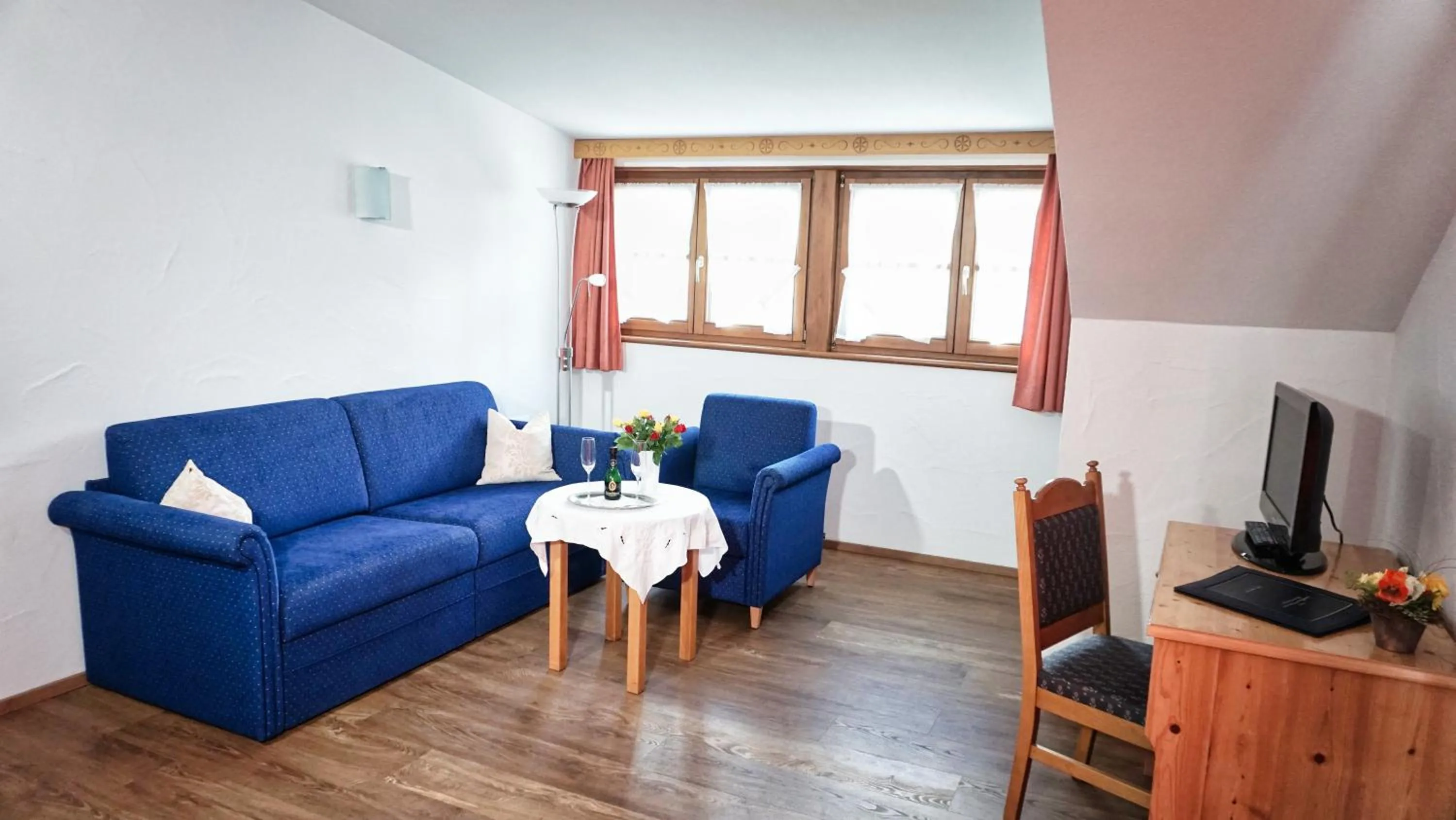 Photo of the whole room in Hotel Landhaus Feldmeier ***S