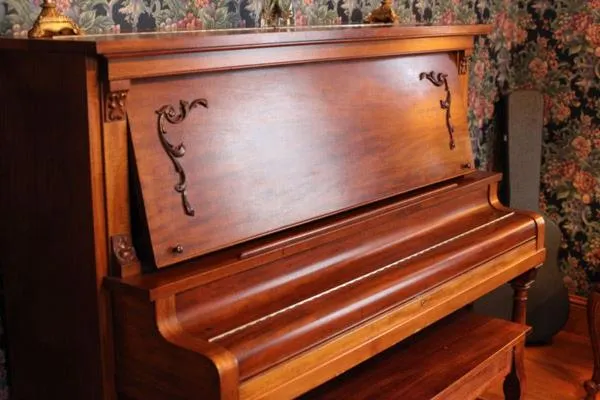 Other in Twin Peaks B&B