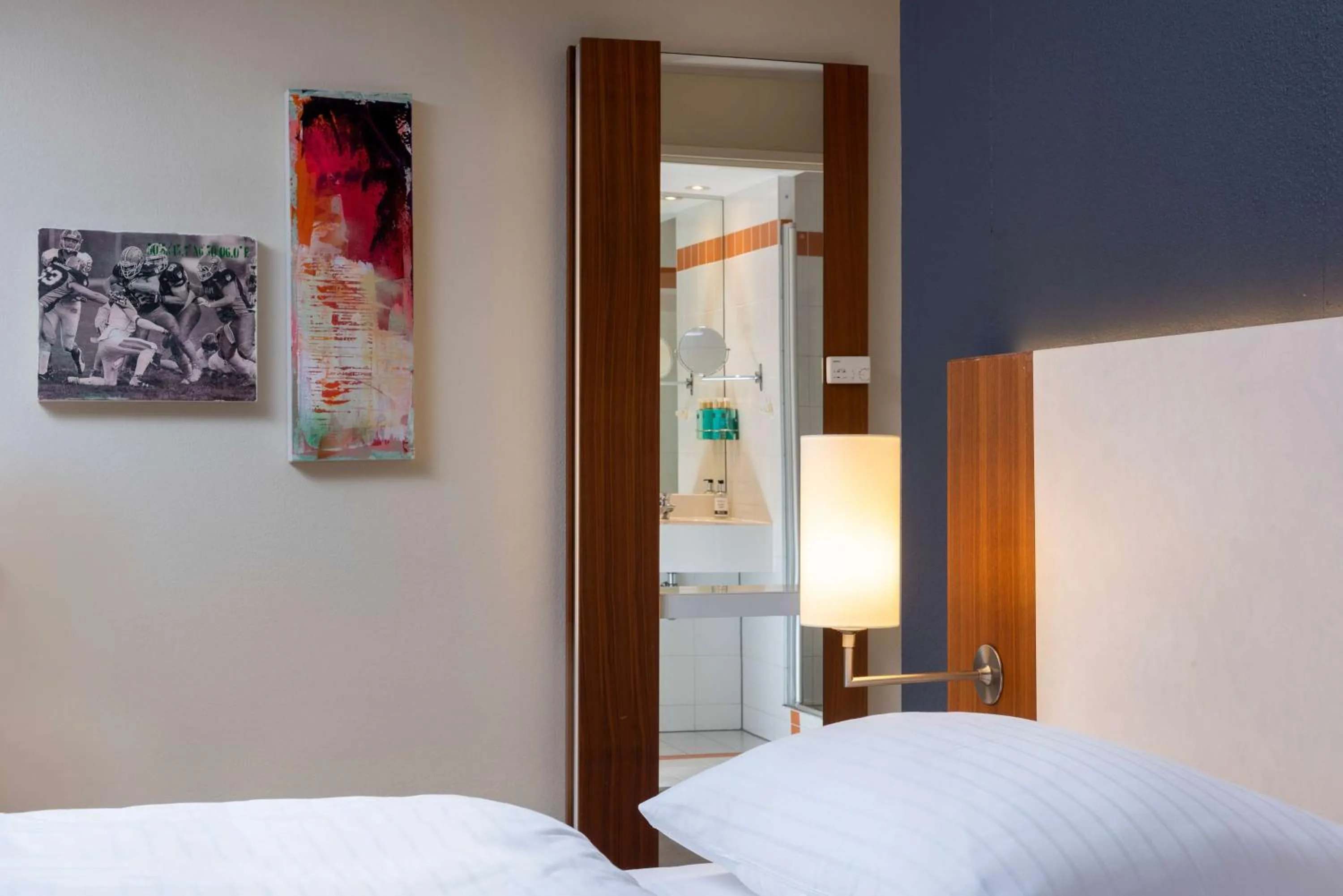 Bedroom, Bed in Essential by Dorint Köln-Junkersdorf