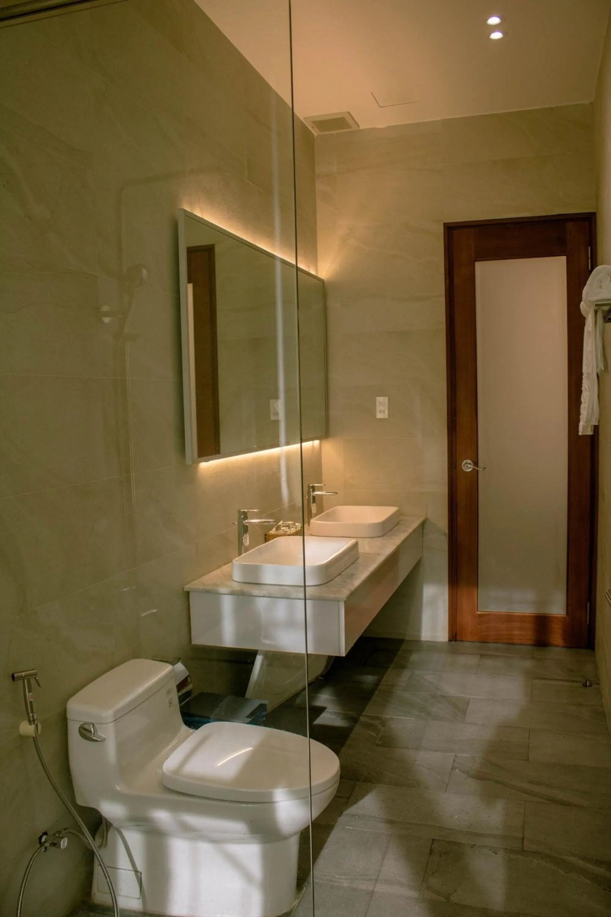 Shower in Coconut Hotel Phú Yên