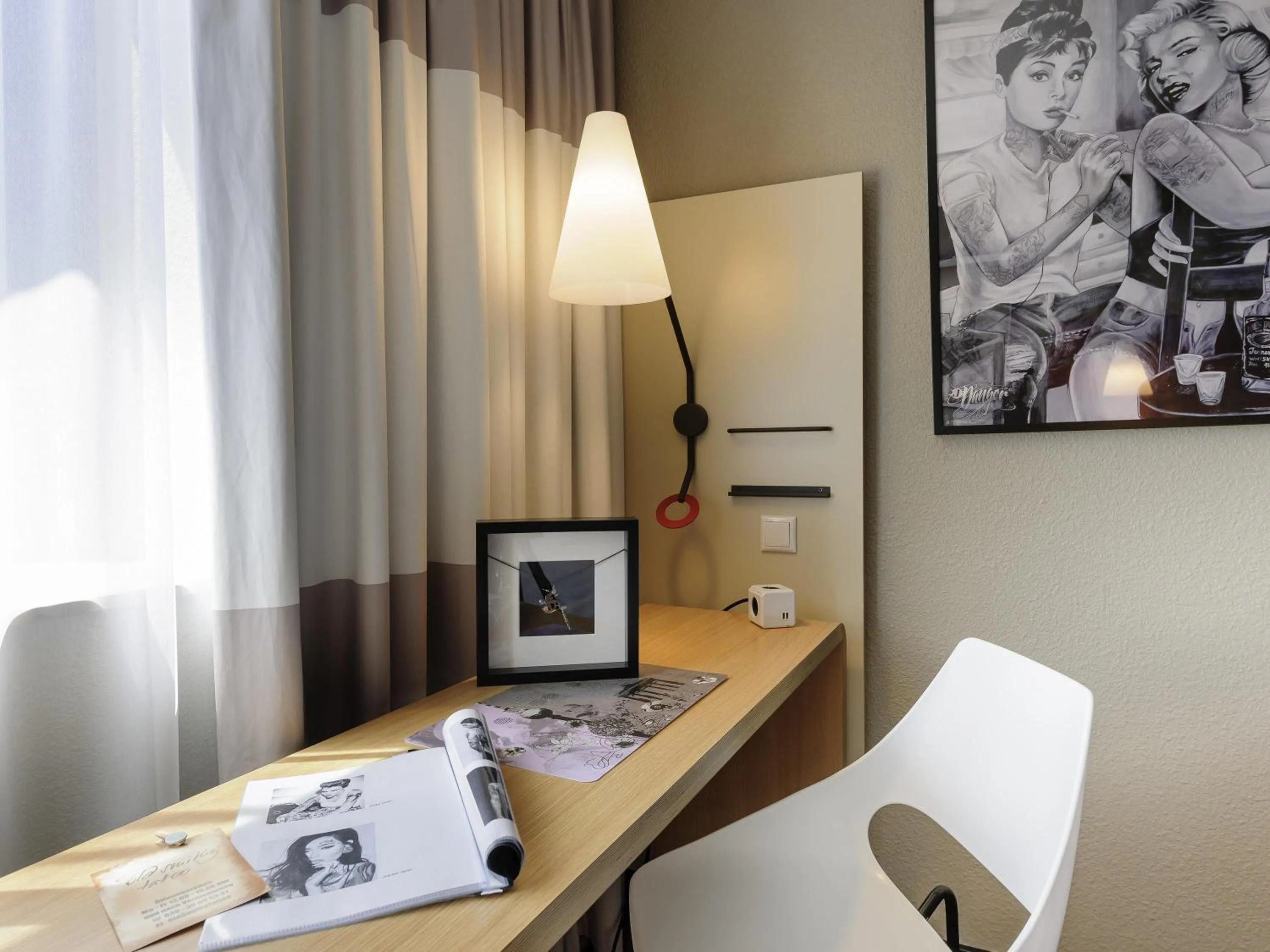 Bedroom in ibis Berlin Mitte