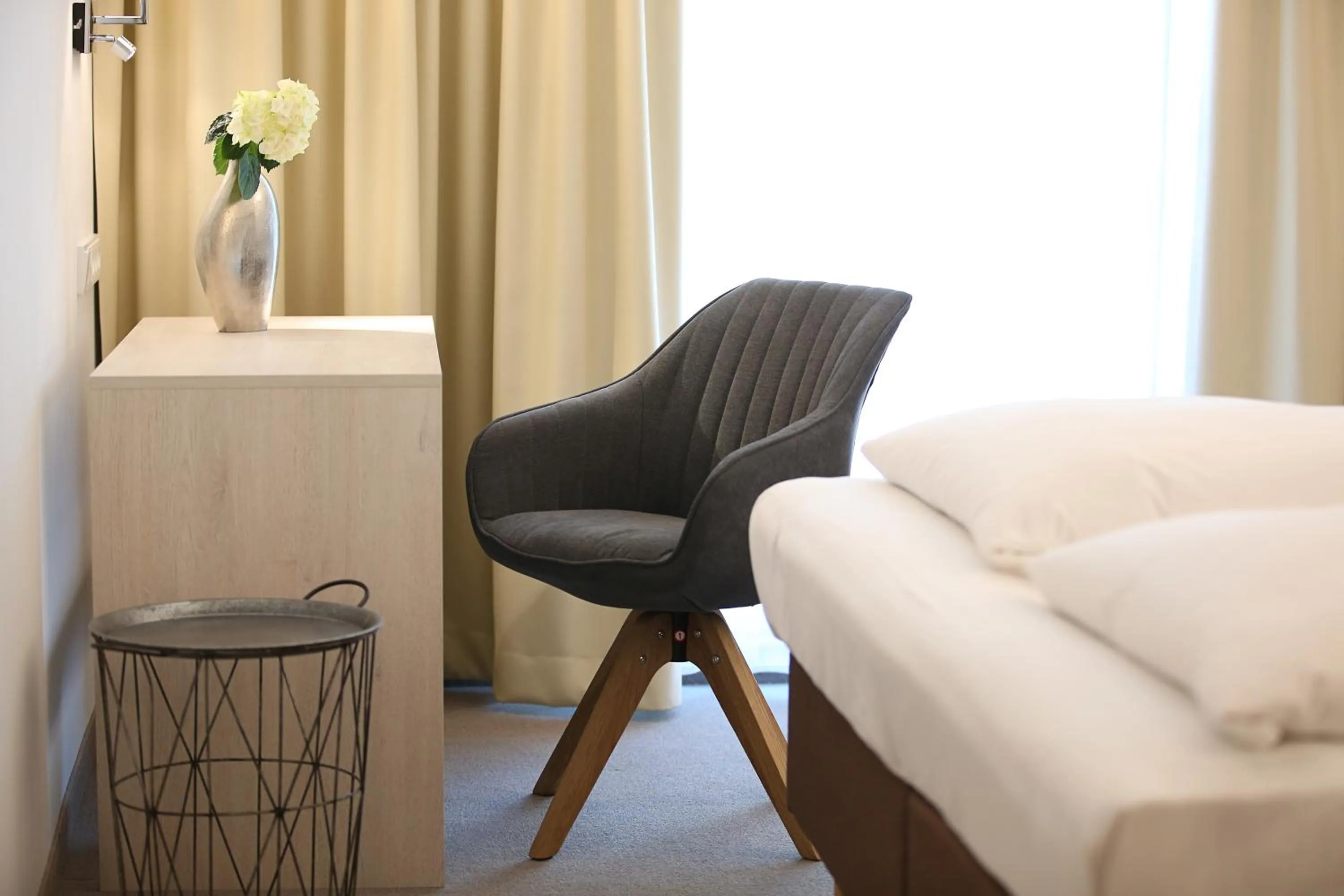 Photo of the whole room, Bed in Landhotel Potsdam