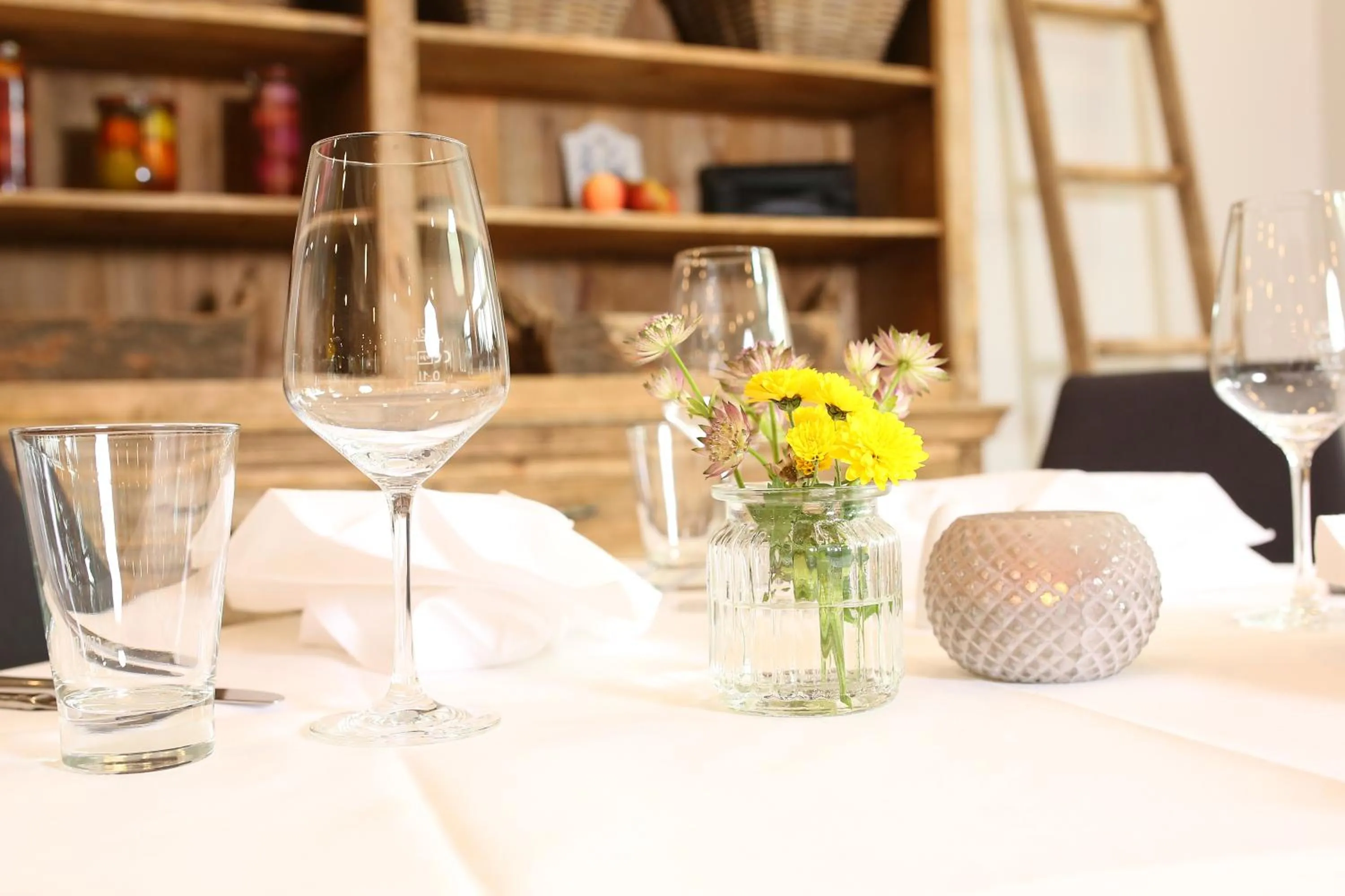 Restaurant/places to eat in Landhotel Potsdam