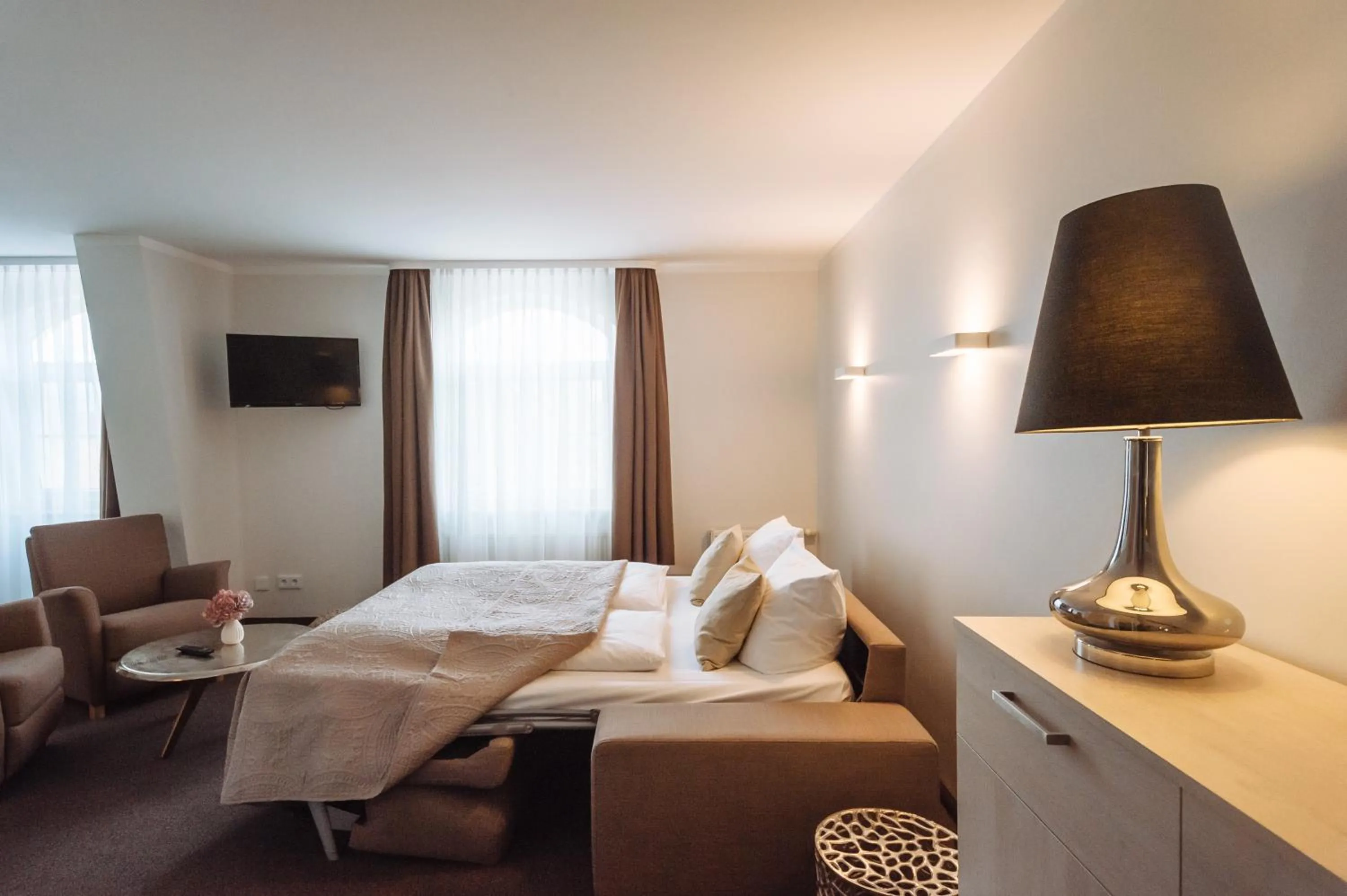 Photo of the whole room, Bed in Landhotel Potsdam