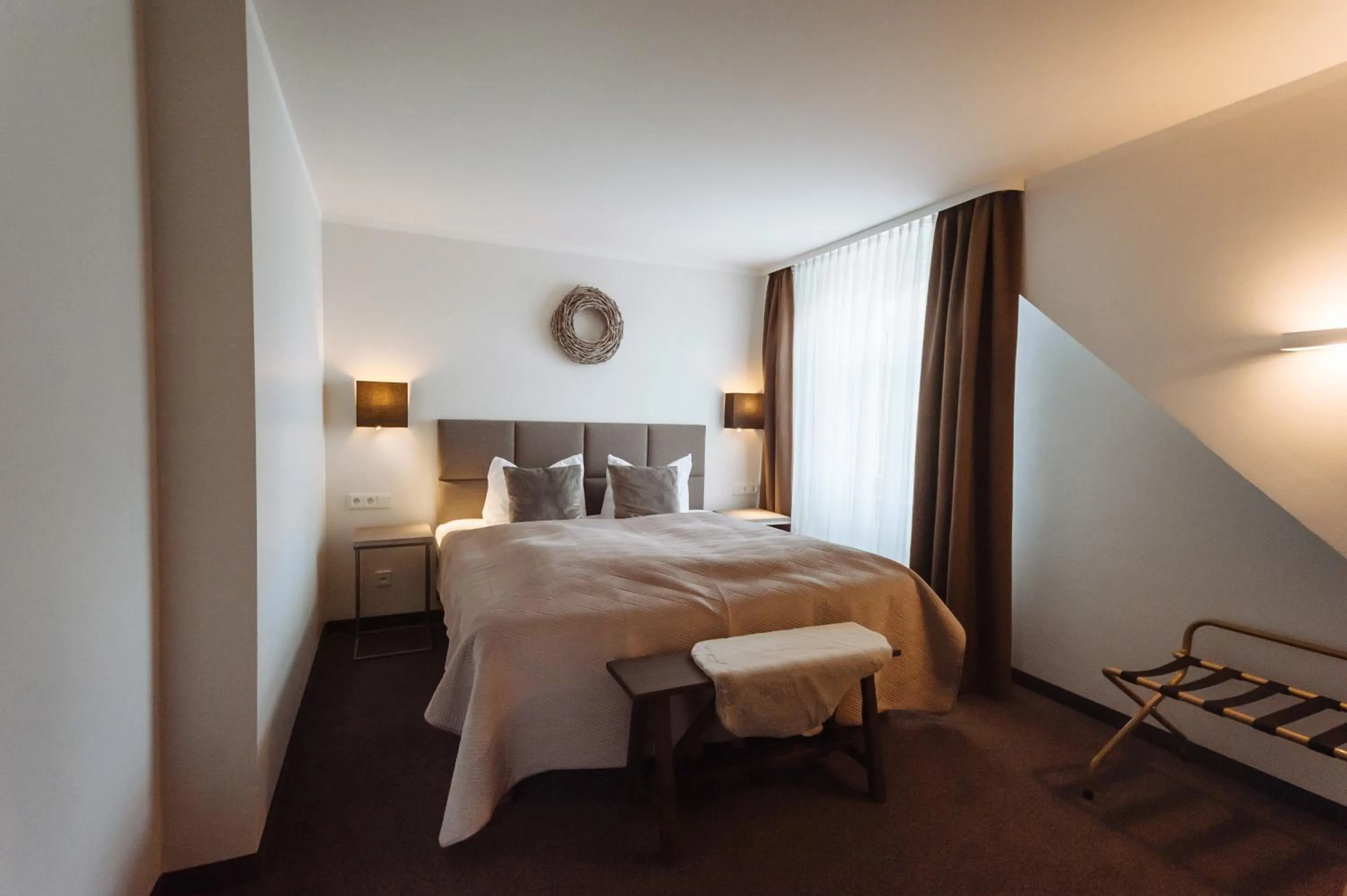 Bedroom, Bed in Landhotel Potsdam