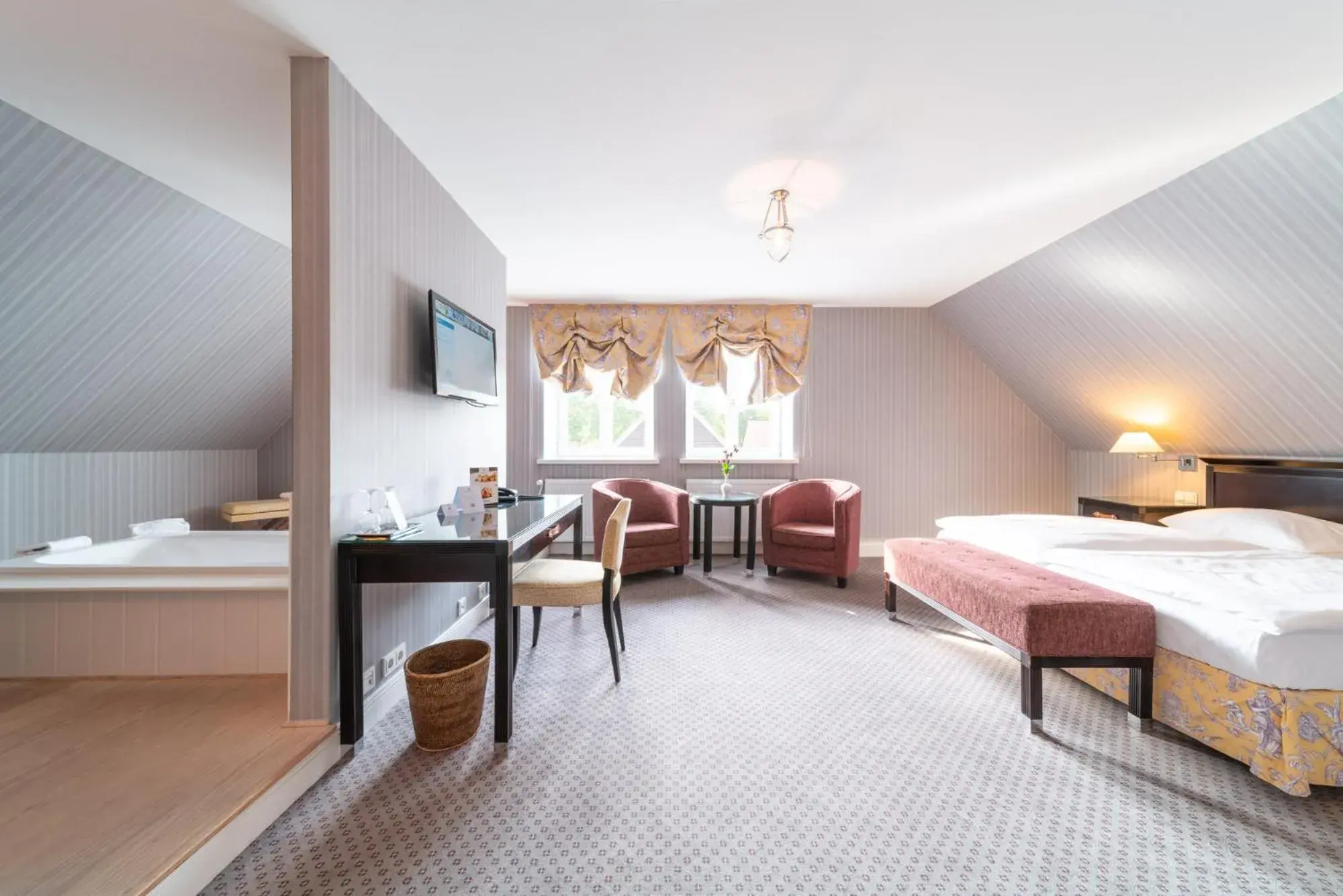 Deluxe Double Room in Gräflicher Park Health & Balance Resort Deluxe Double Room in Gräflicher Park Health & Balance Resort