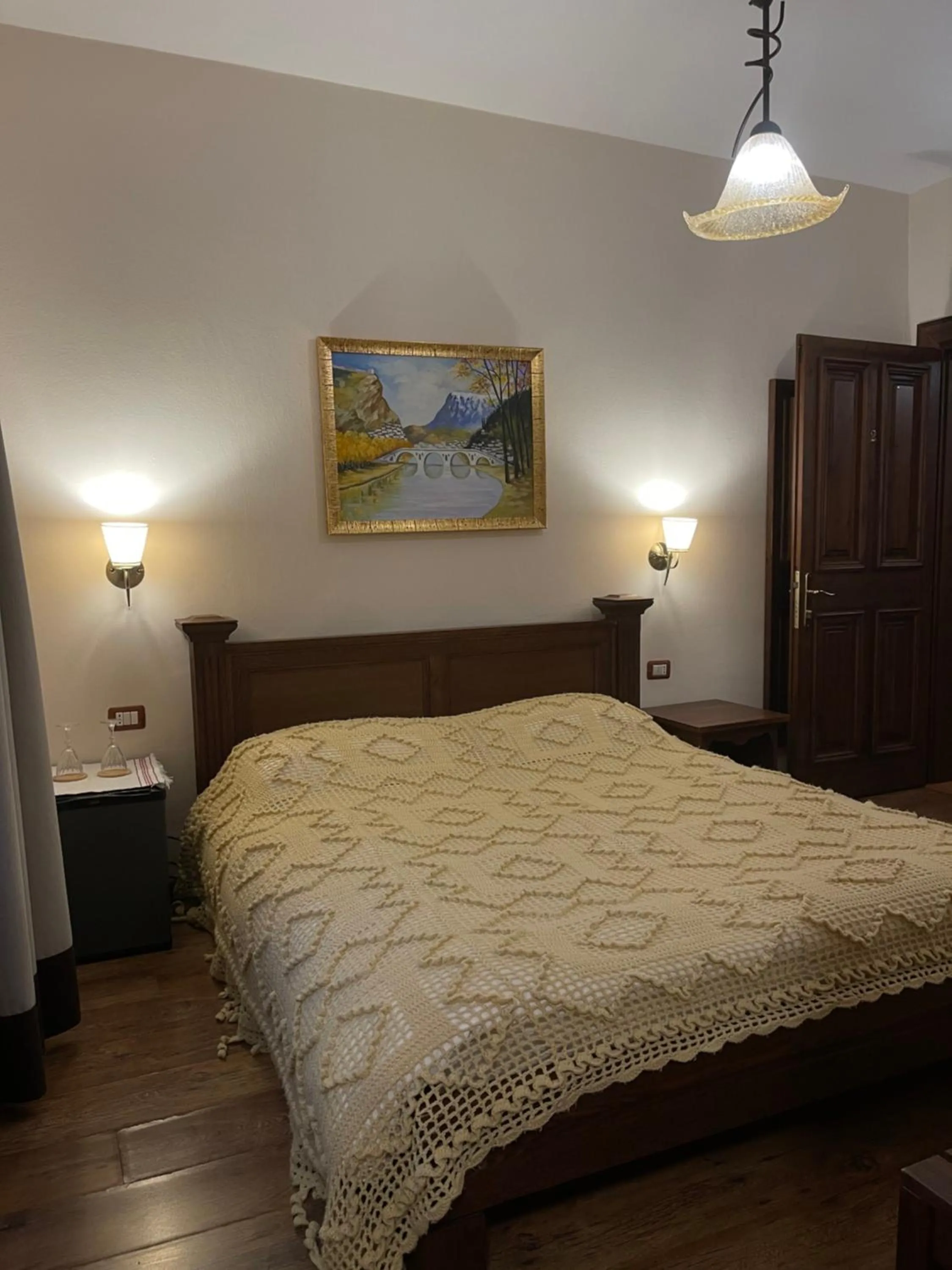 Bed in Hotel Mangalemi