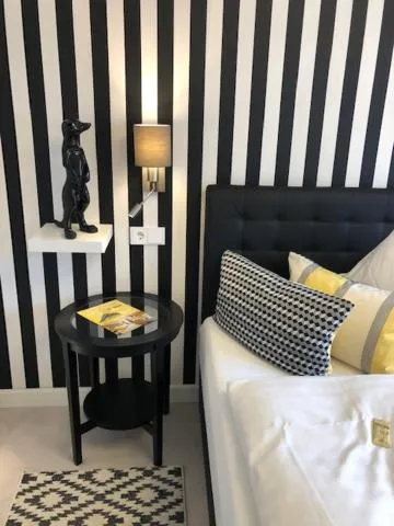 Photo of the whole room, Bed in Hotel zur goldenen Sonne