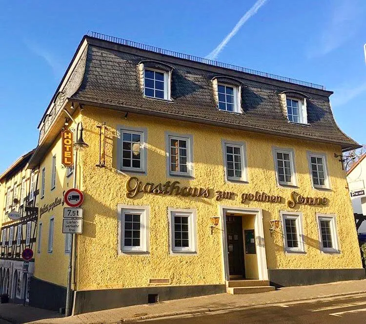 Facade/entrance in Hotel zur goldenen Sonne