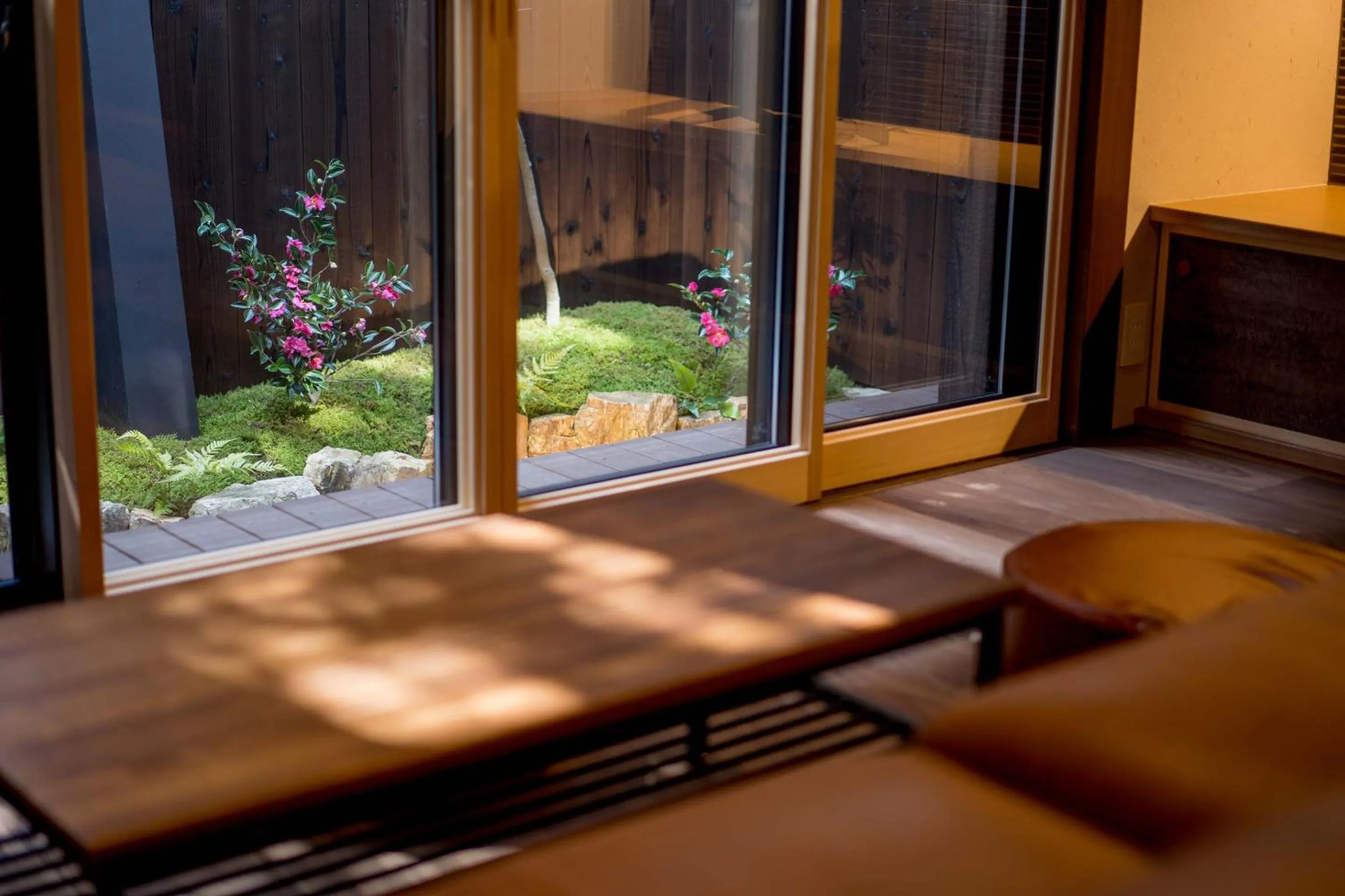 Garden view, Bed in RESI STAY Villa Silktree
