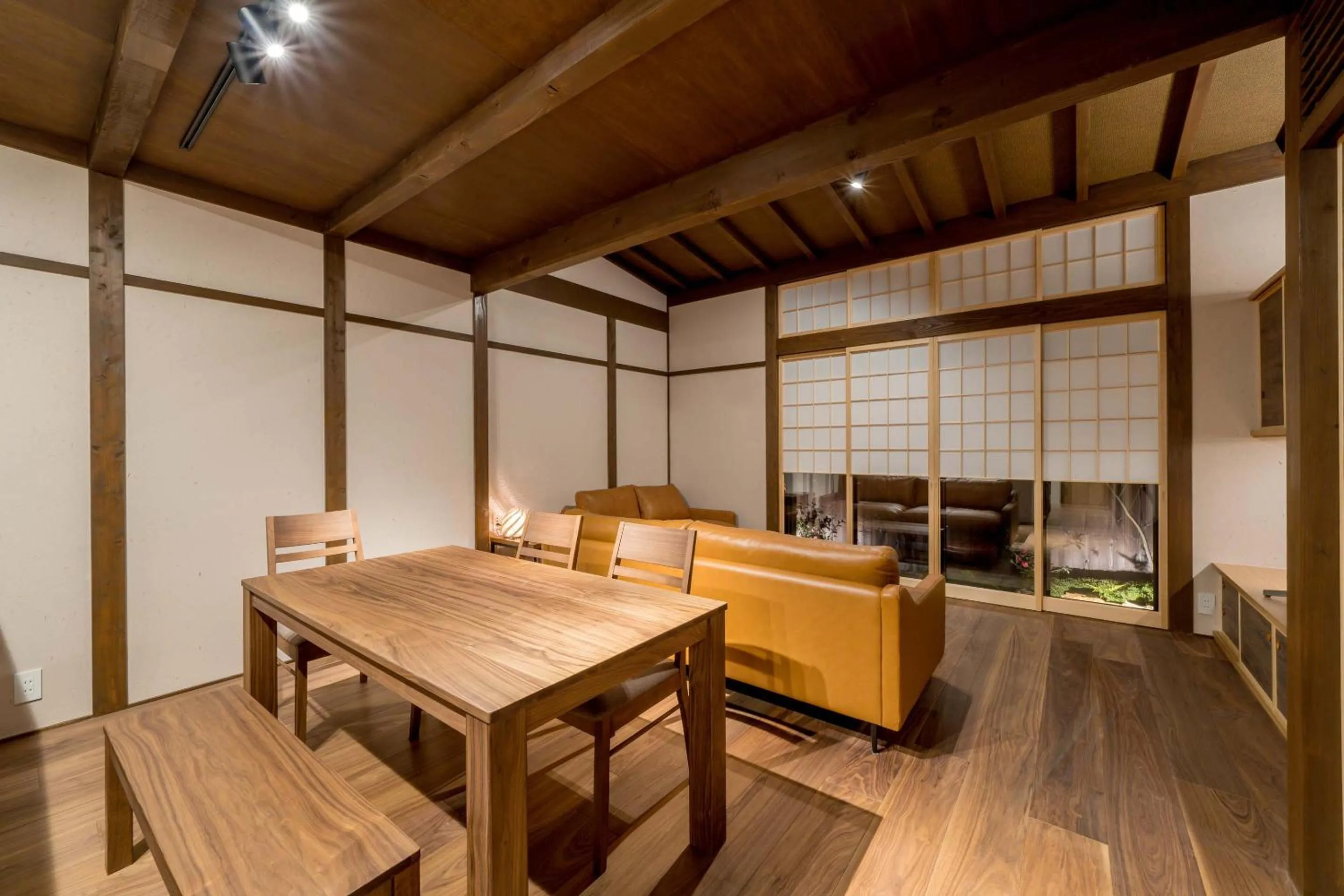 Photo of the whole room in RESI STAY Villa Silktree