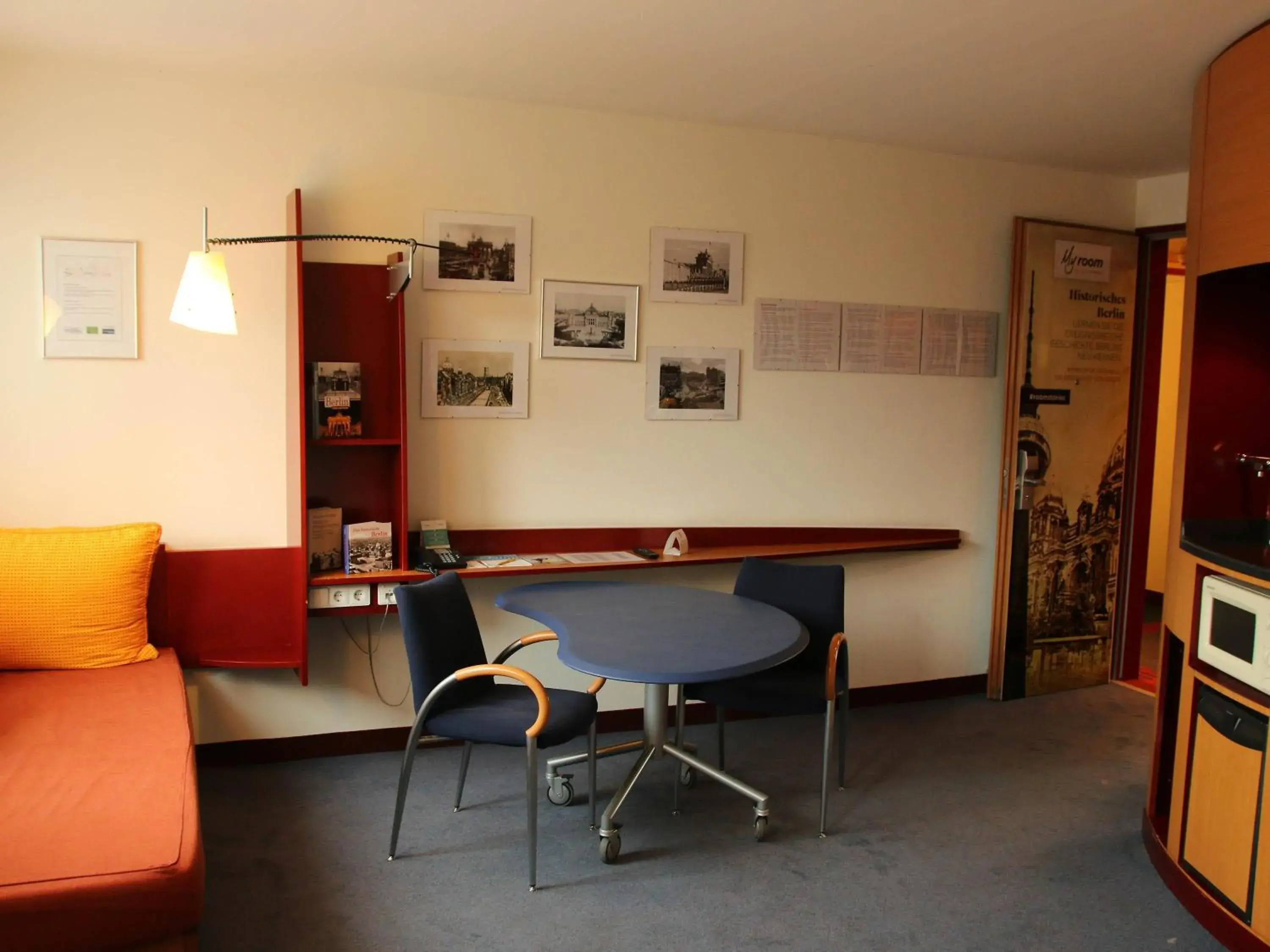 Bedroom in Novotel Suites Berlin City Potsdamer Platz Bedroom in Novotel Suites Berlin City Potsdamer Platz