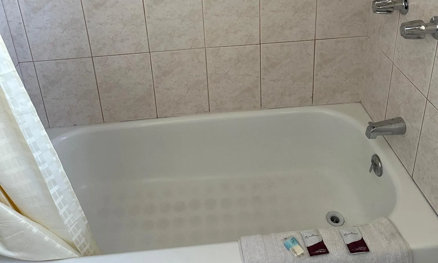 Bathroom in Heritage Inn