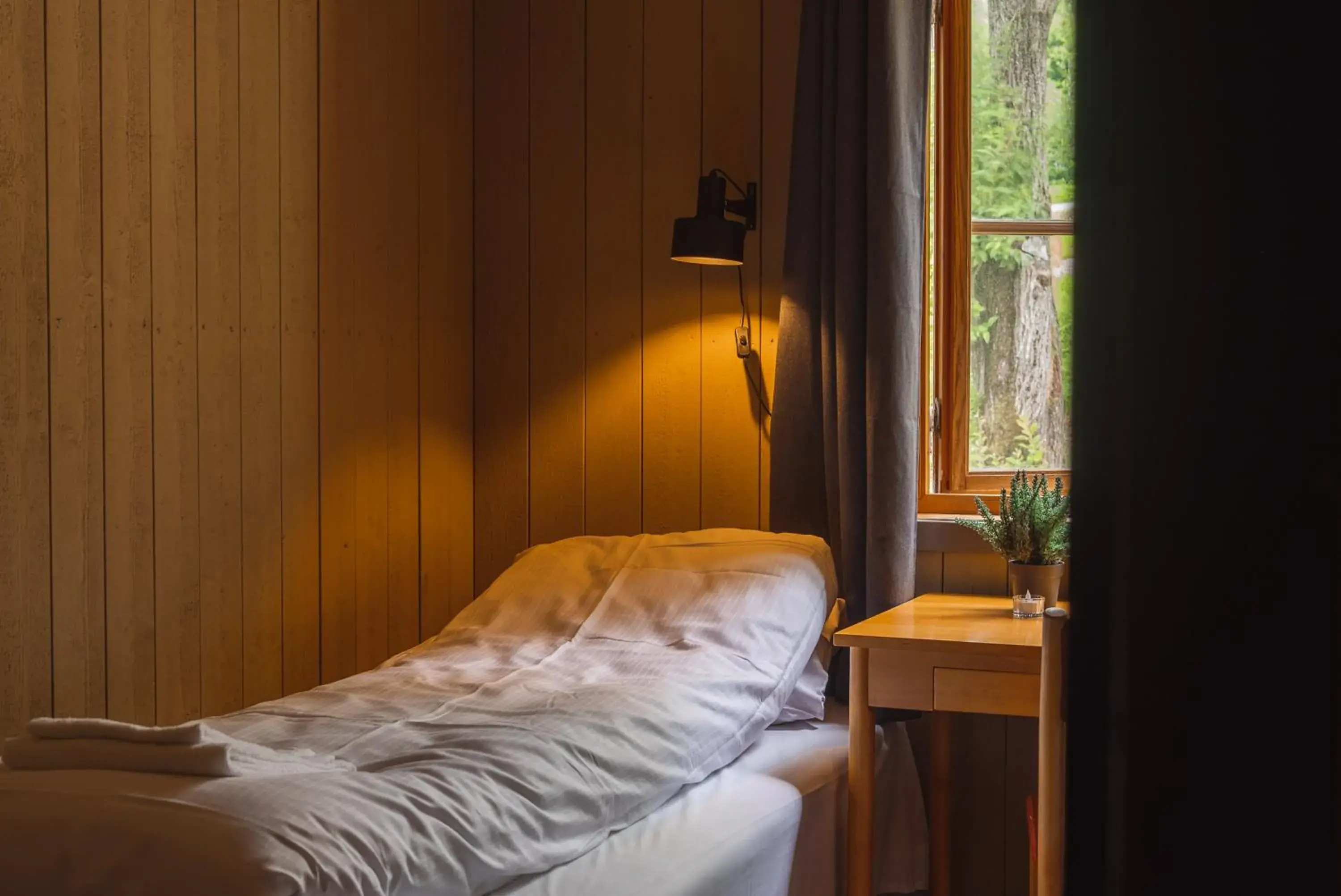 Standard Double Room with Shared Bathroom in Gulbrakka Basecamp Standard Double Room with Shared Bathroom in Gulbrakka Basecamp