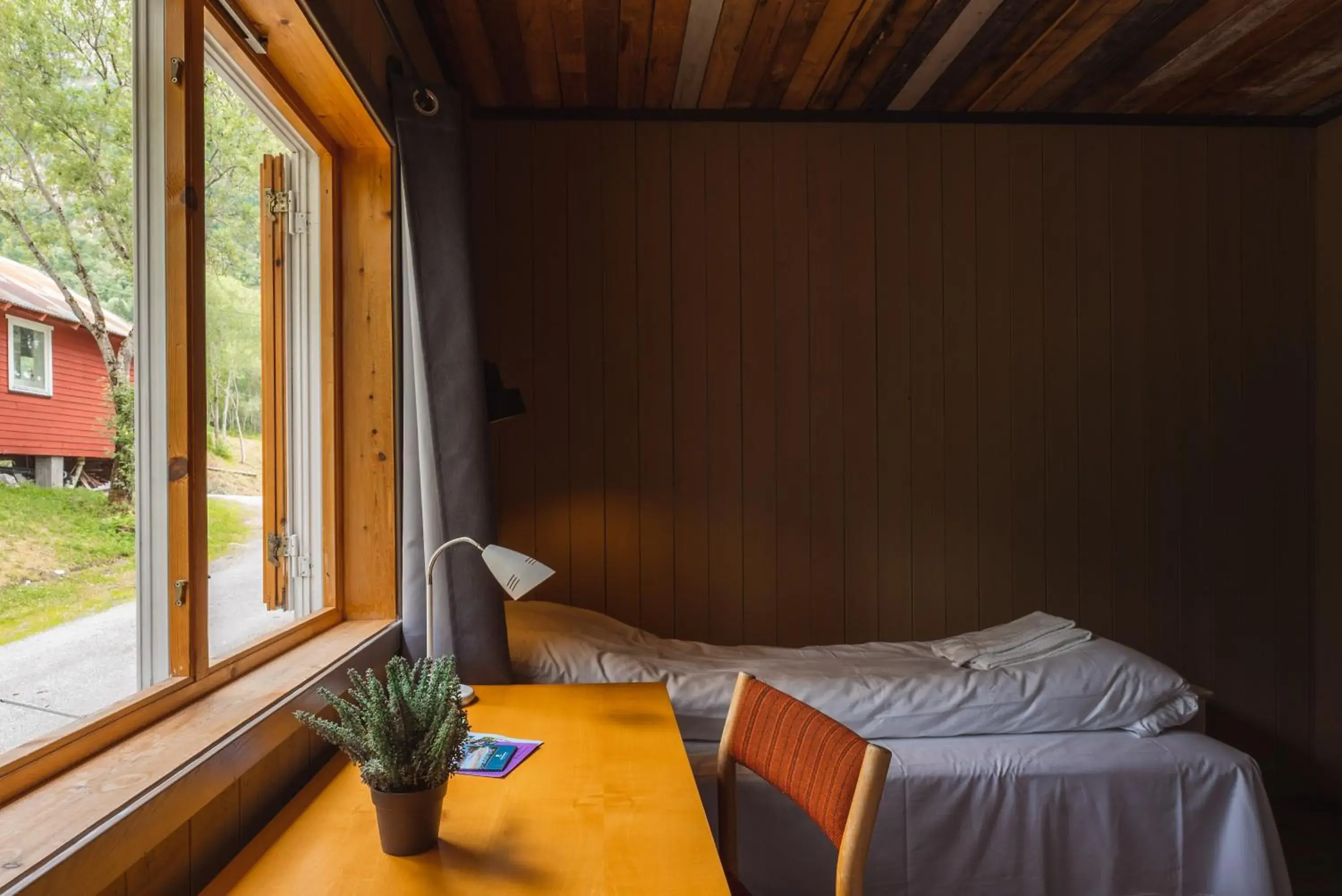 Standard Double Room with Shared Bathroom in Gulbrakka Basecamp Standard Double Room with Shared Bathroom in Gulbrakka Basecamp