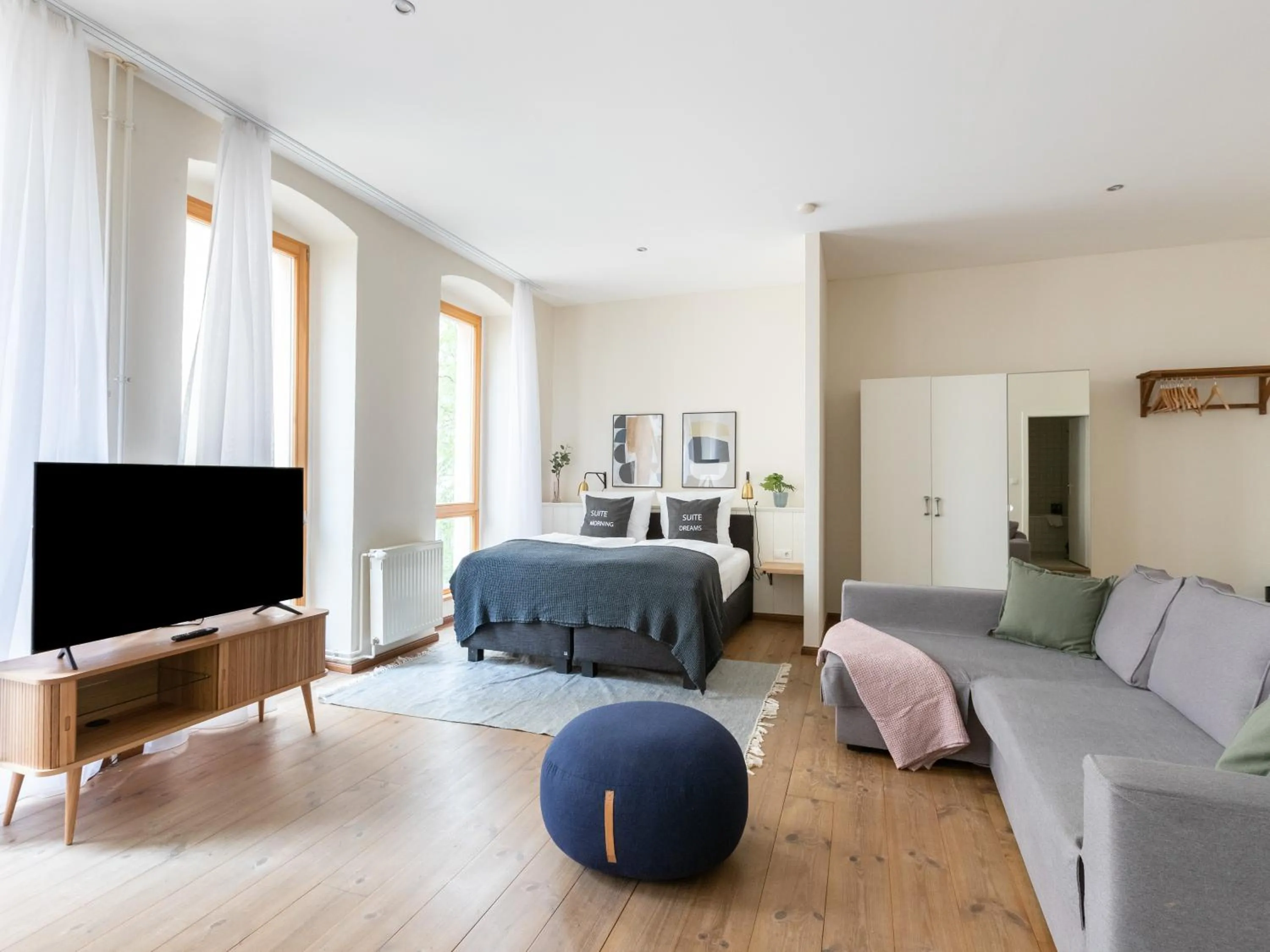 Photo of the whole room in Schoenhouse Avenue - Digital Access