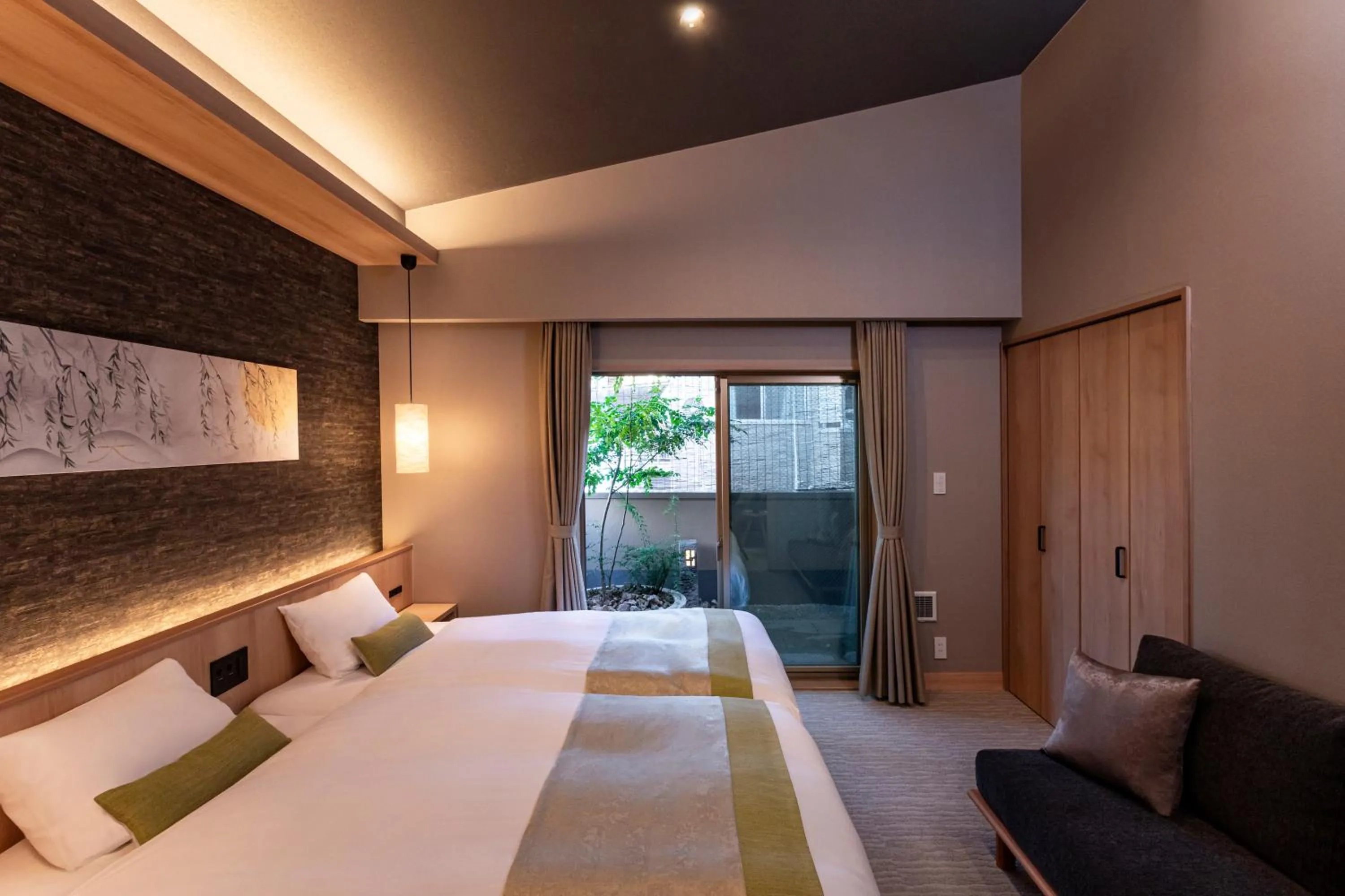 Bedroom, Bed in Rinn Shirakawa South