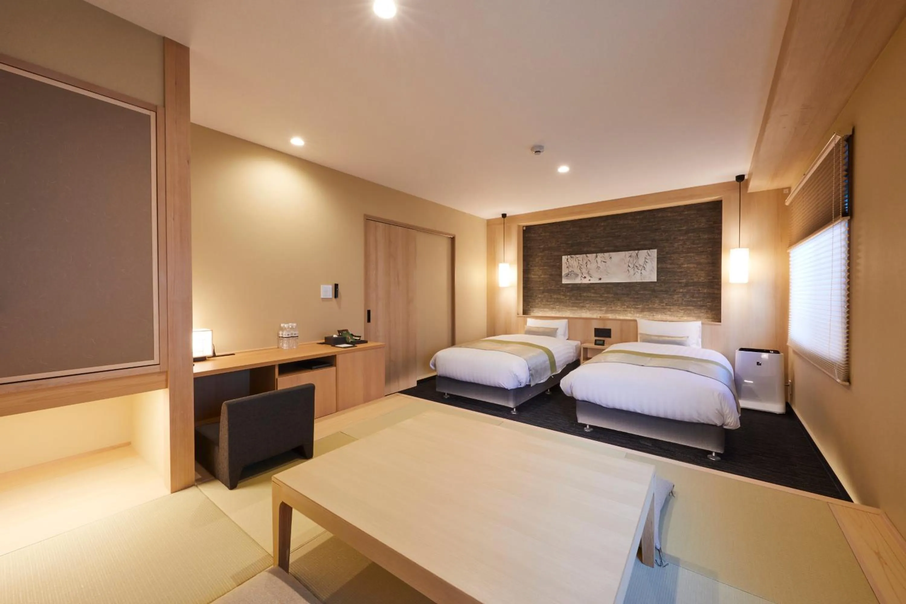 Photo of the whole room, Bed in Rinn Shirakawa South