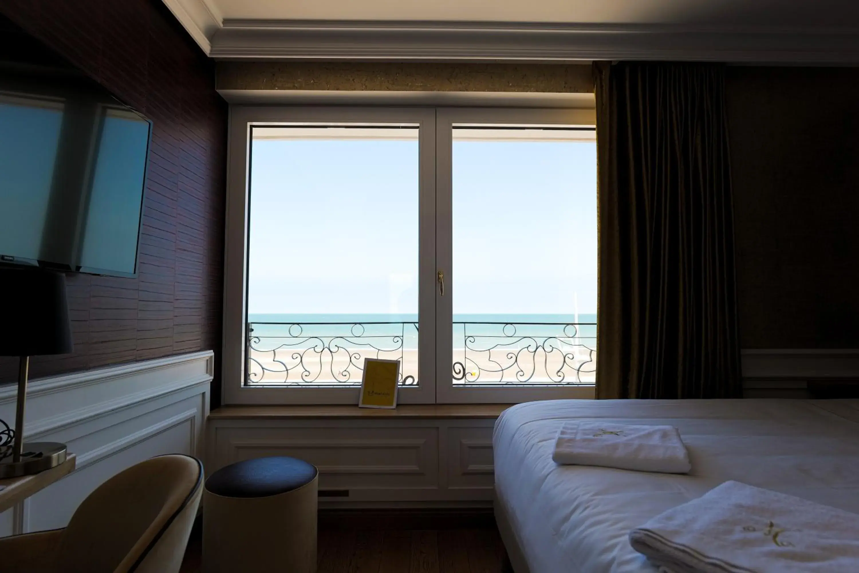 Bed in Hôtel Merveilleux Côté Mer Bed in Hôtel Merveilleux Côté Mer