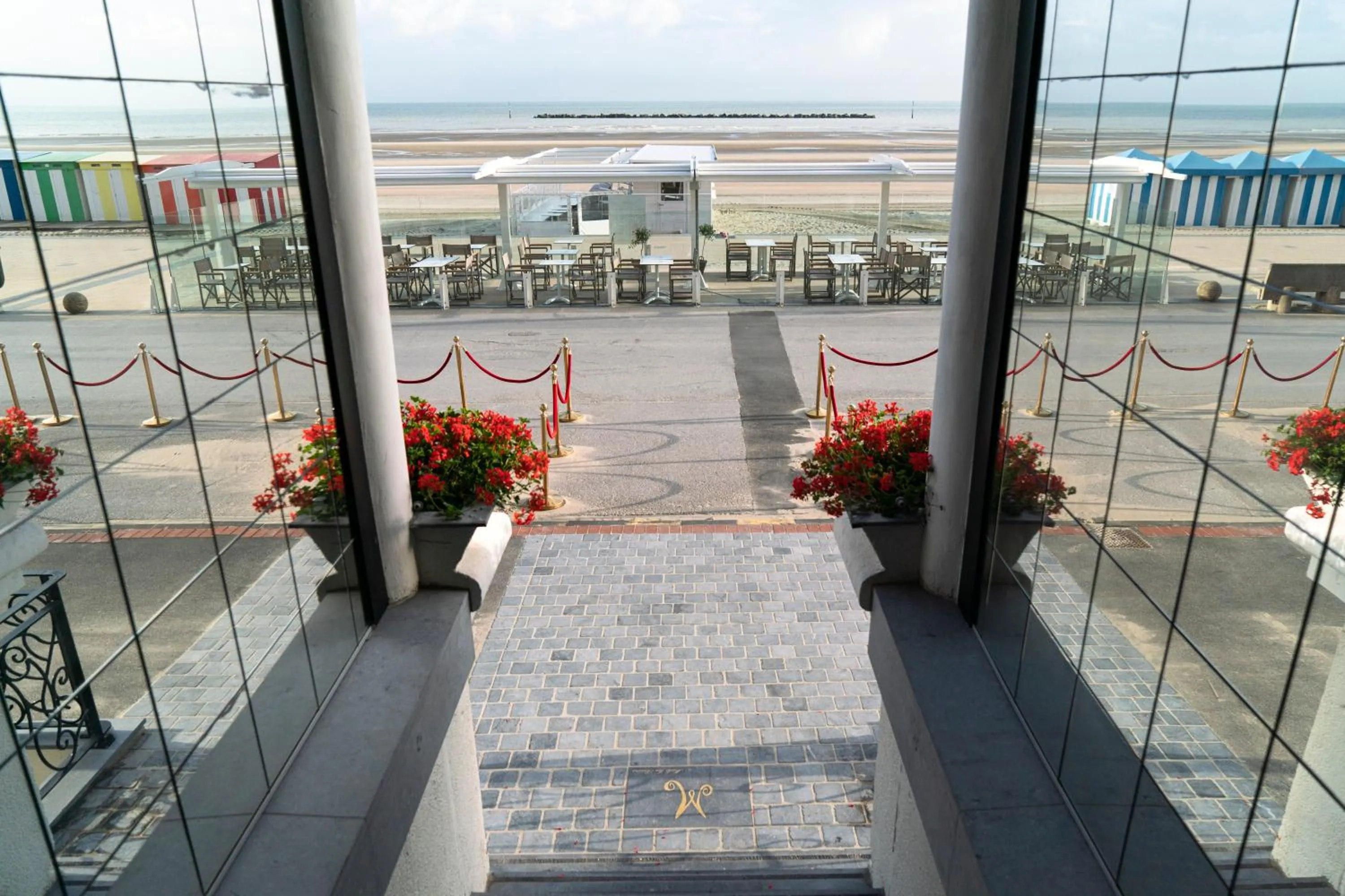 Sea view in Hôtel Merveilleux Côté Mer