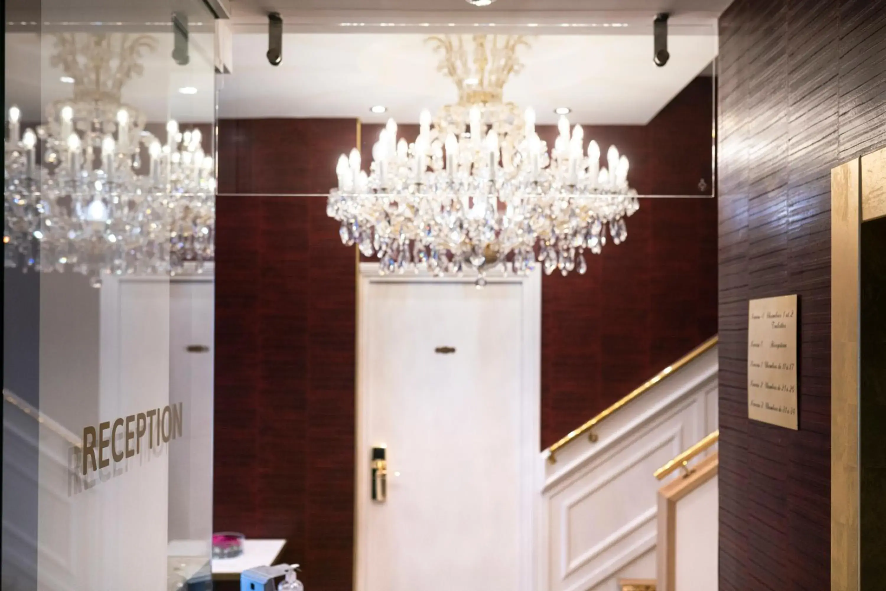 Facade/entrance in Hôtel Merveilleux Côté Mer Facade/entrance in Hôtel Merveilleux Côté Mer