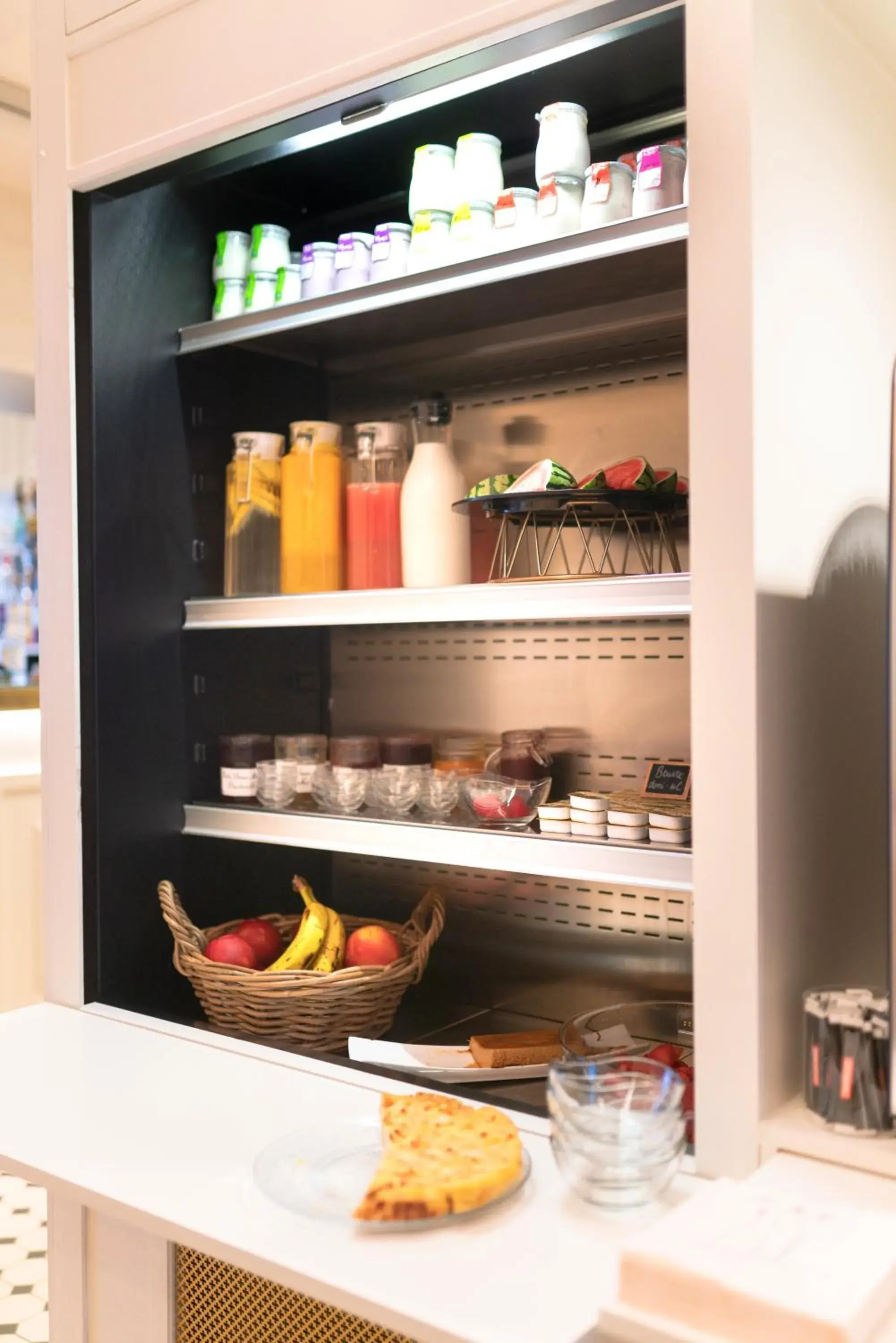 Food and drinks in Hôtel Merveilleux Côté Mer Food and drinks in Hôtel Merveilleux Côté Mer