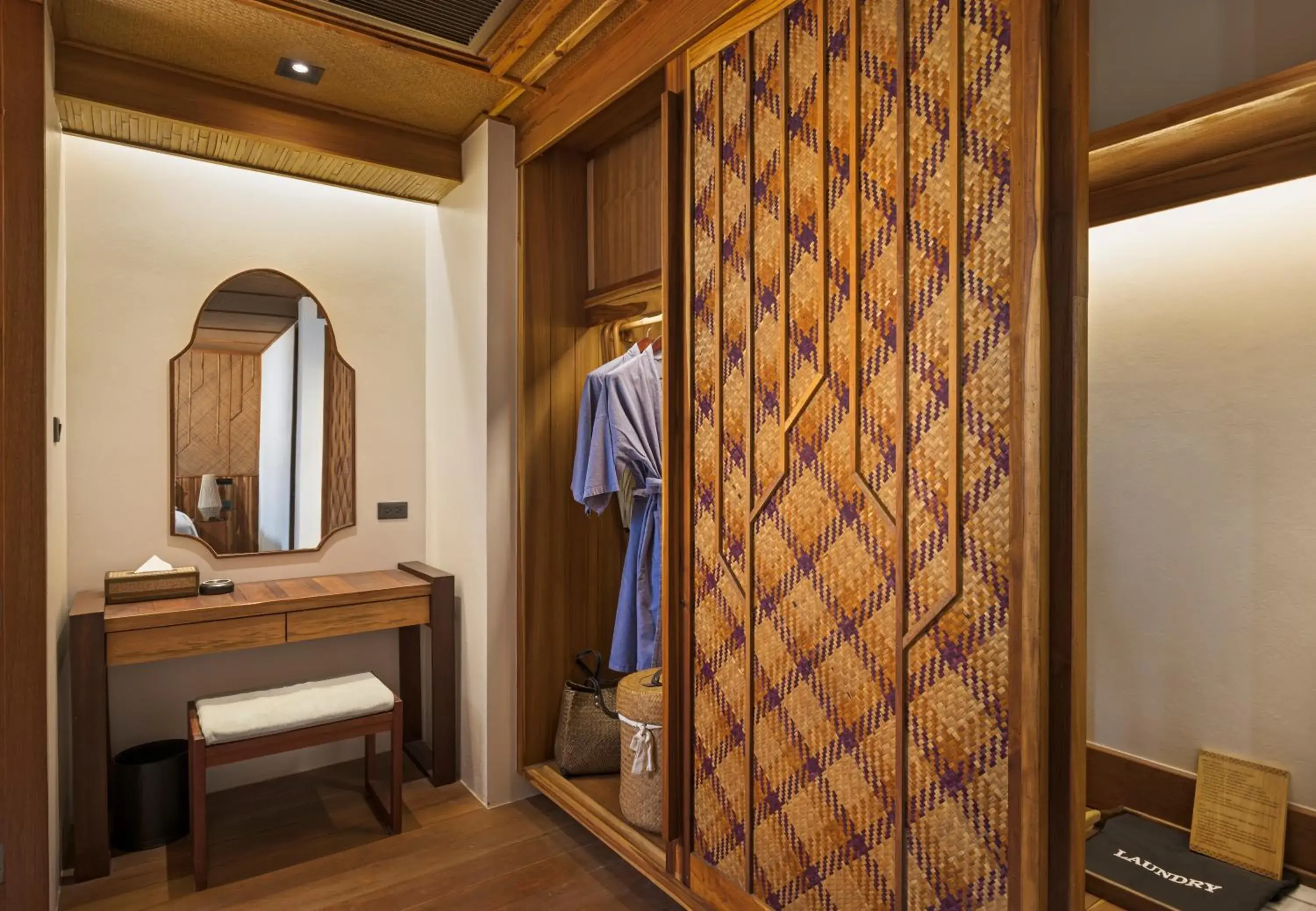 Lagoon Grand Deluxe Twin- Free Schedule Shuttle to Ao Nang Beach/ Railay Beach in Venice Krabi Villa Resort Lagoon Grand Deluxe Twin- Free Schedule Shuttle to Ao Nang Beach/ Railay Beach in Venice Krabi Villa Resort