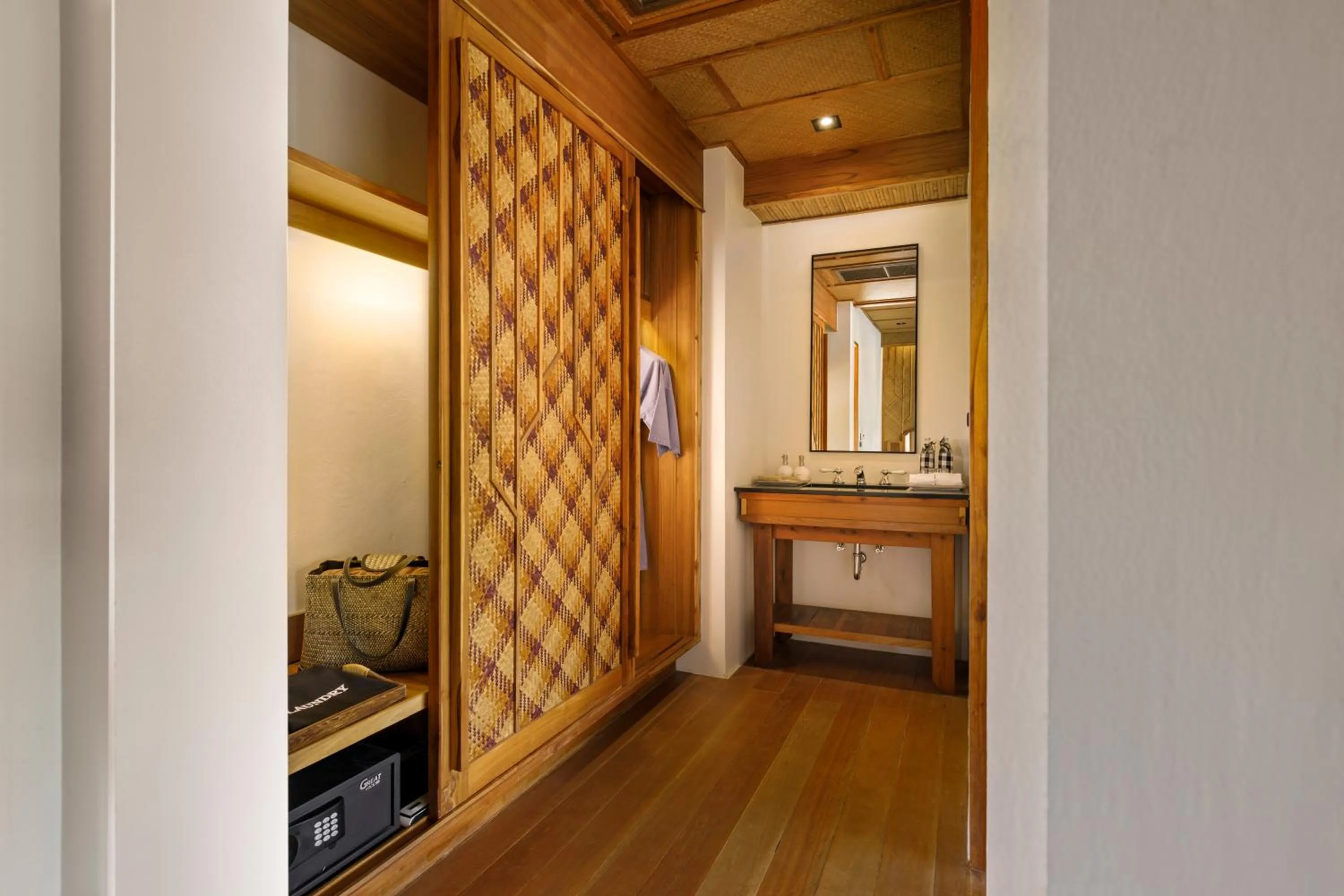 Area and facilities in Venice Krabi Villa Resort