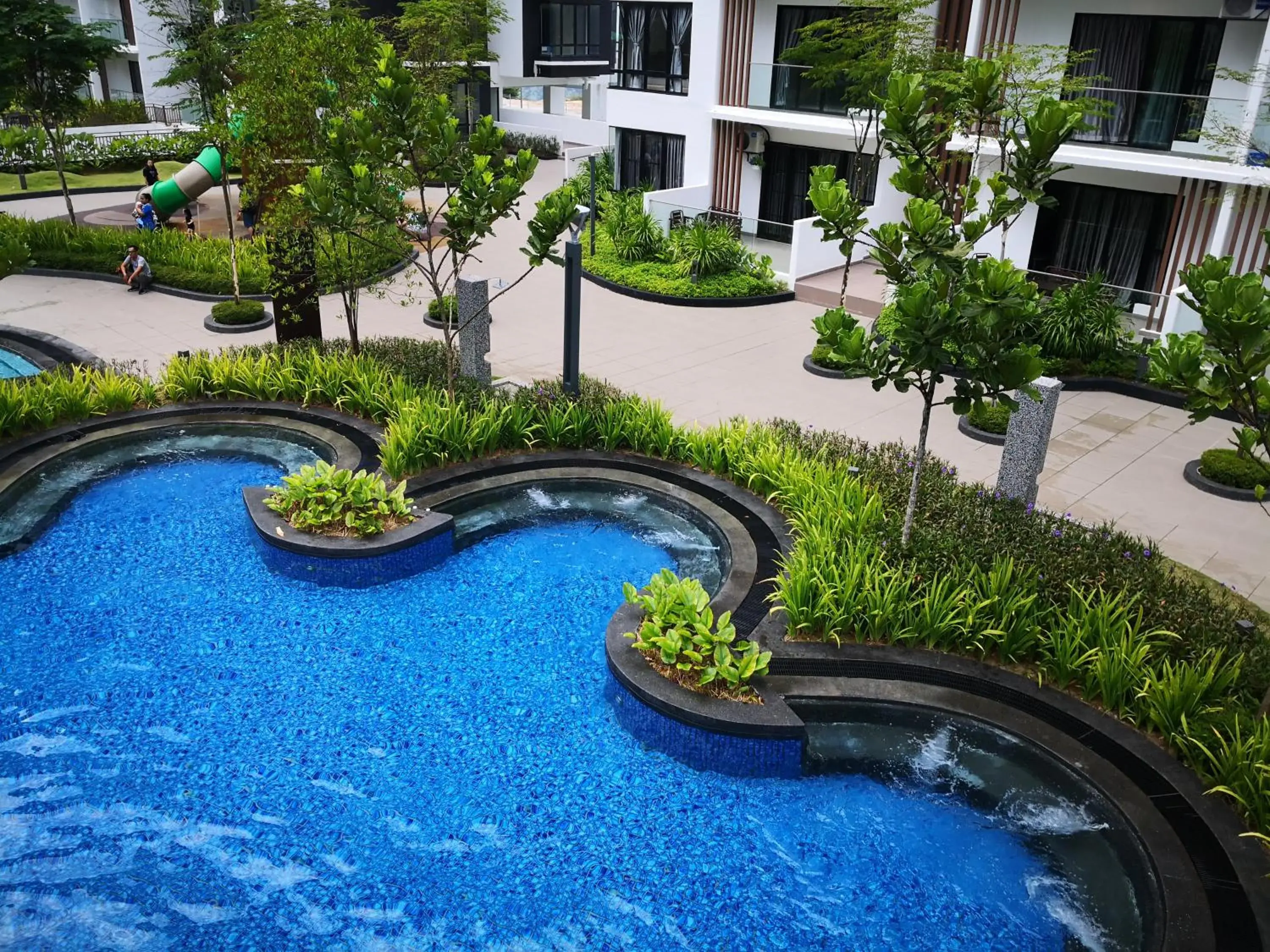 Pool view in Sky Loft@Midhill Genting Highlands (Free Wi-Fi) Pool view in Sky Loft@Midhill Genting Highlands (Free Wi-Fi)