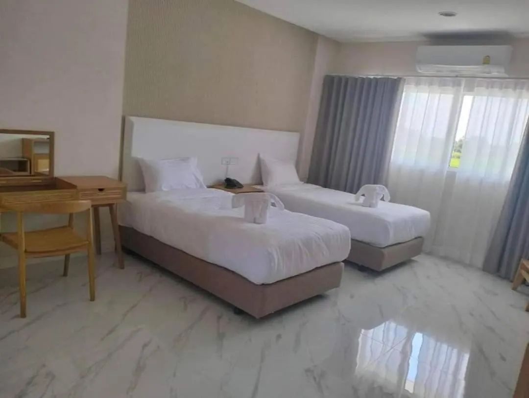 Bed in Chaisaeng in the park