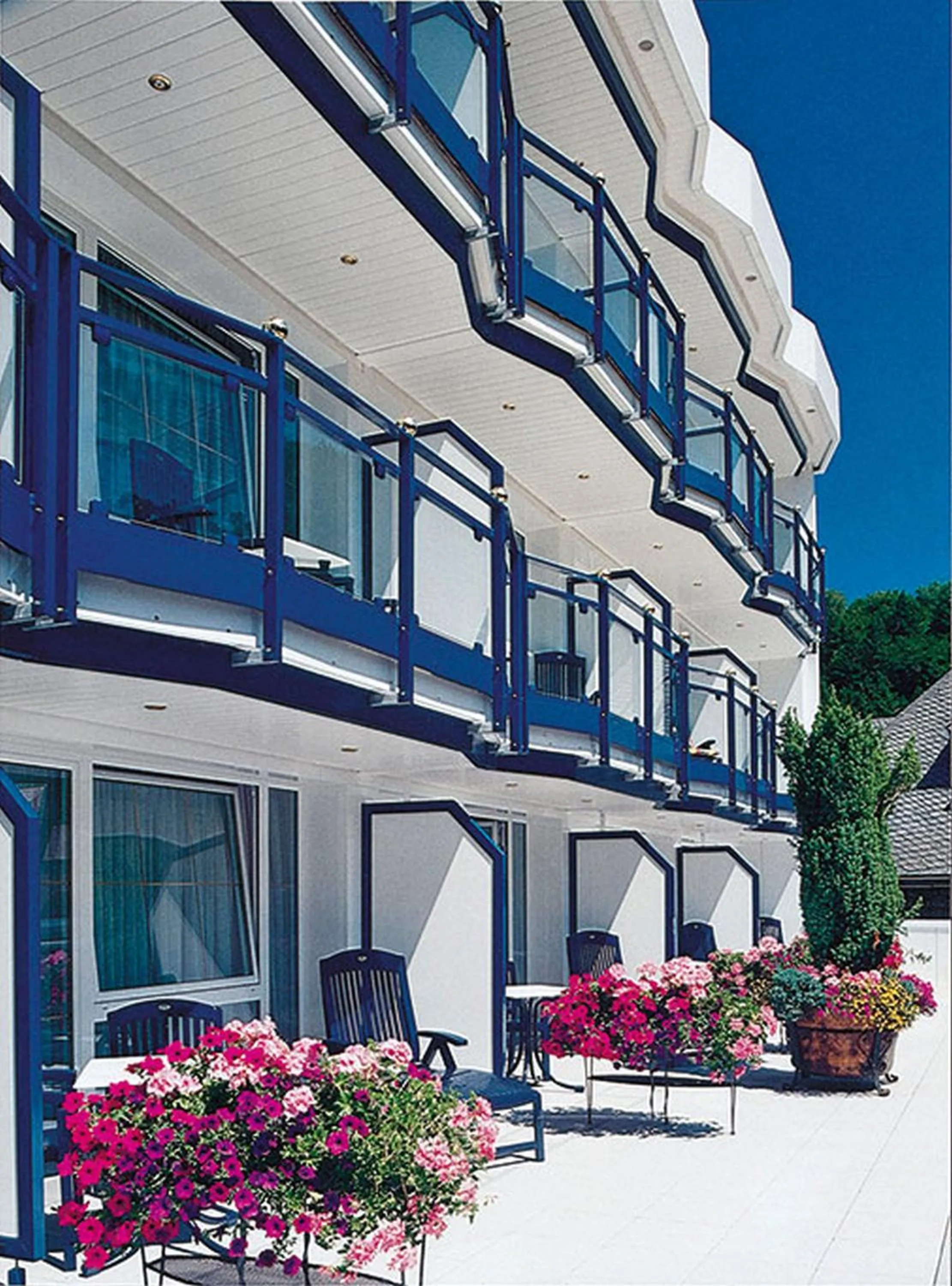 Facade/entrance in Rüters Parkhotel